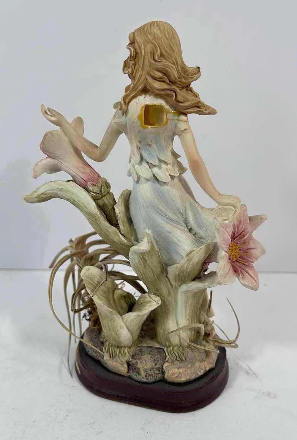 Photo 1 of RESIN WOODLAND FLOWER FAIRY FIGURINE FLOWER GROWTH POT