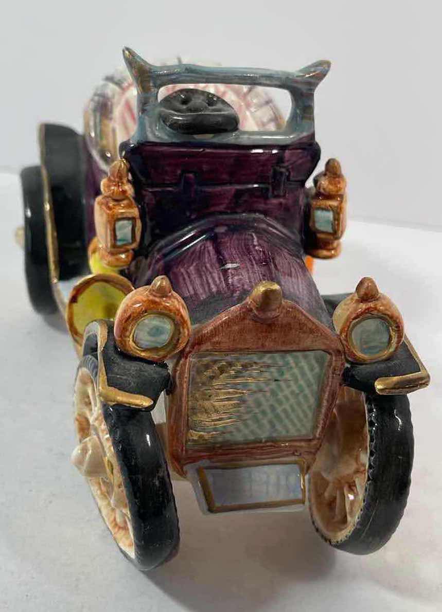 Photo 1 of VINTAGE PORCELAIN PURPLE AUTOMOBILE JAPAN H4.25”