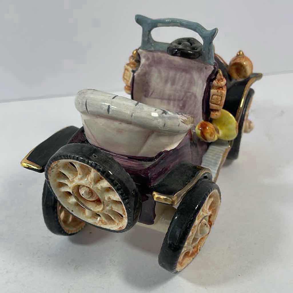 Photo 1 of VINTAGE PORCELAIN PURPLE AUTOMOBILE JAPAN H4.25”