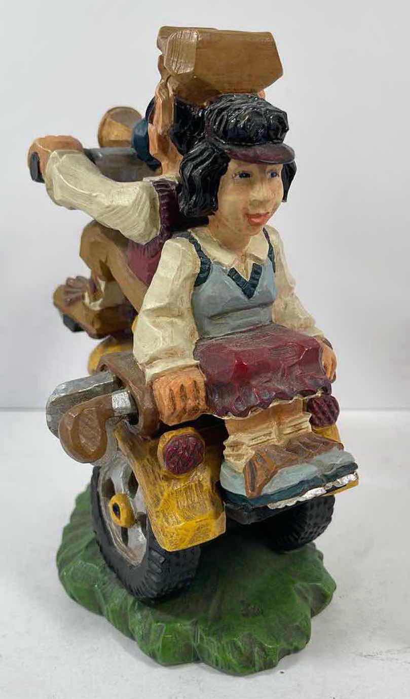 Photo 1 of DAVID FRYKMAN CARVING THE GOLFER GOLFING COUPLE ON CART H7.25