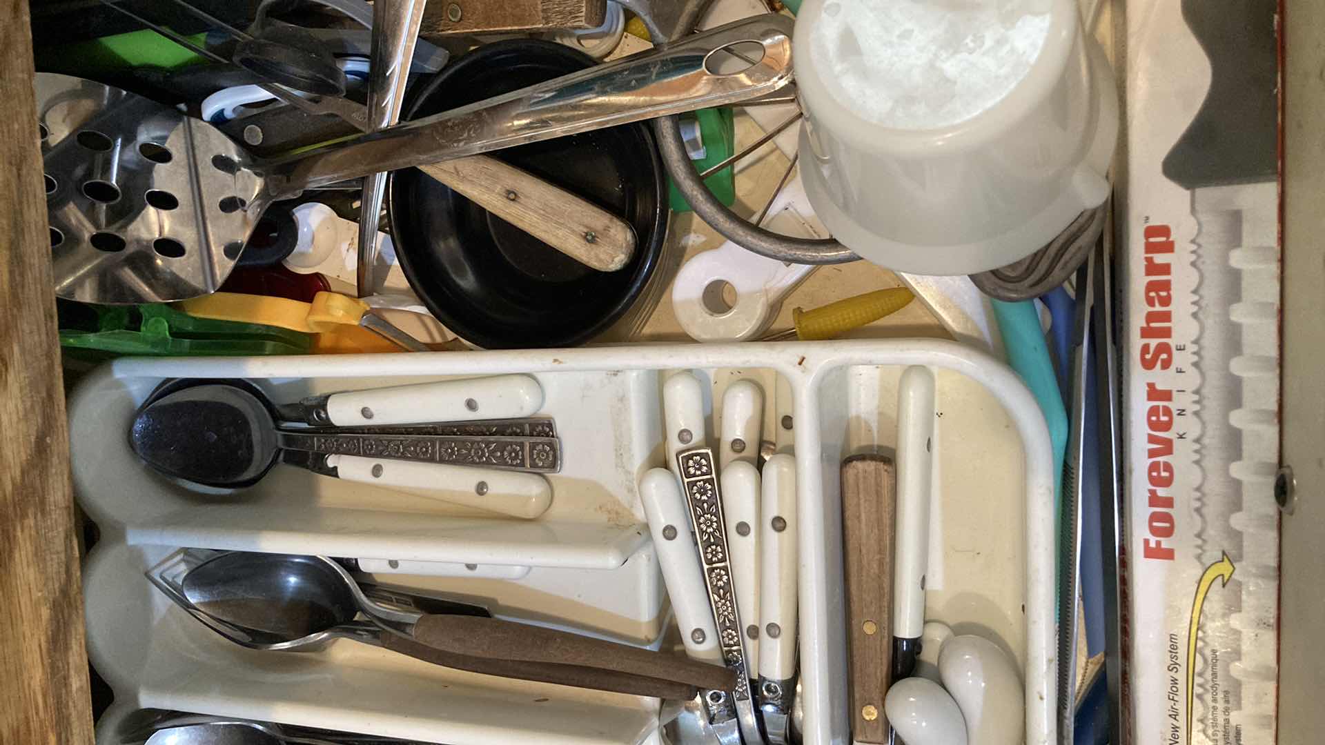 Photo 1 of CONTENTS OF DRAWER-FLATWARE & KITCHEN UTENSILS