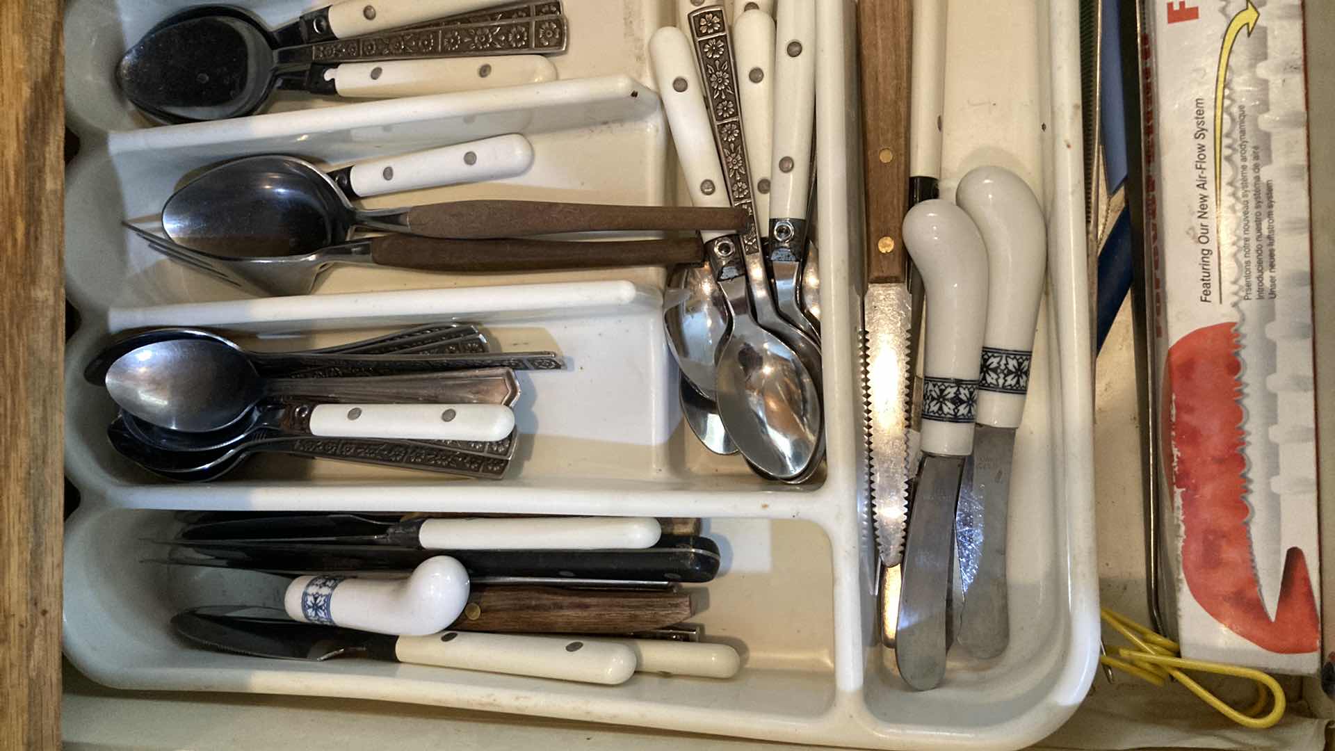 Photo 1 of CONTENTS OF DRAWER-FLATWARE & KITCHEN UTENSILS