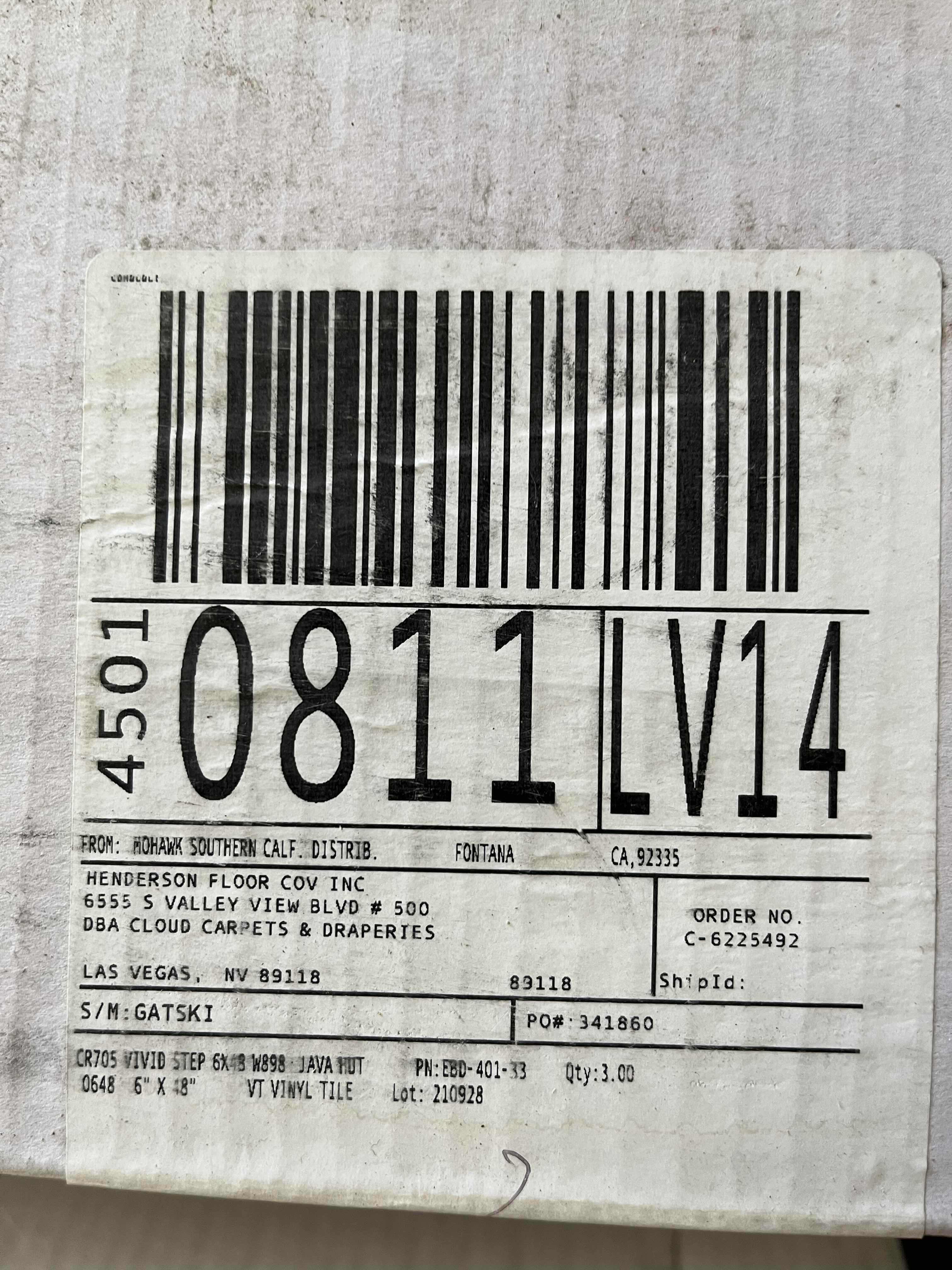 Photo 1 of MOHAWK VIVID STEP JAVA HUT WOOD FINISH GLUE DOWN VINYL PLANK FLOORING 6” X 48” (54sqft PER CASE/3CASES APPROX. 162sqft TOTAL)