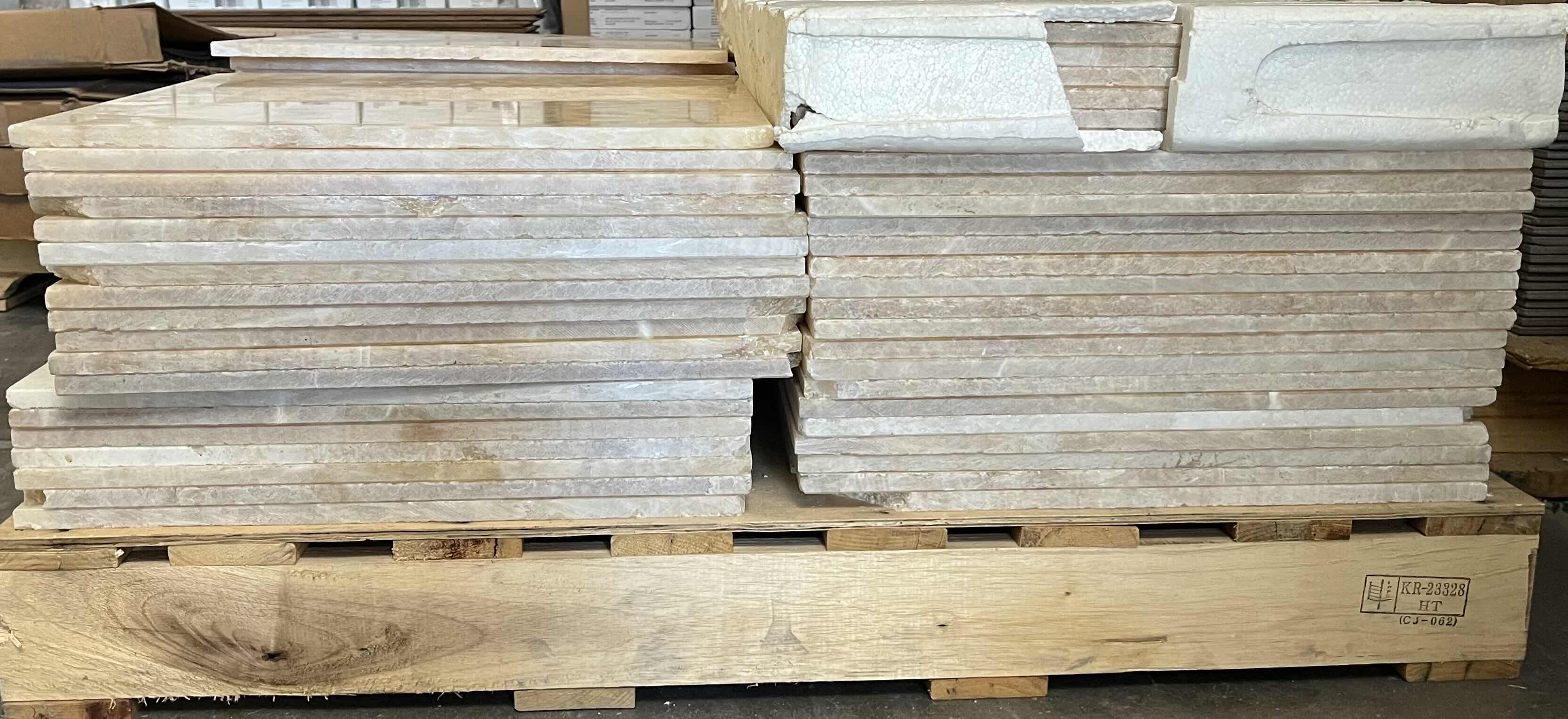 Photo 1 of HONEY ONYX FINISH POLISHED MARBLE TILE 18” X 18” (90PCS APPROX 202.5SQFT TOTAL) READ NOTES