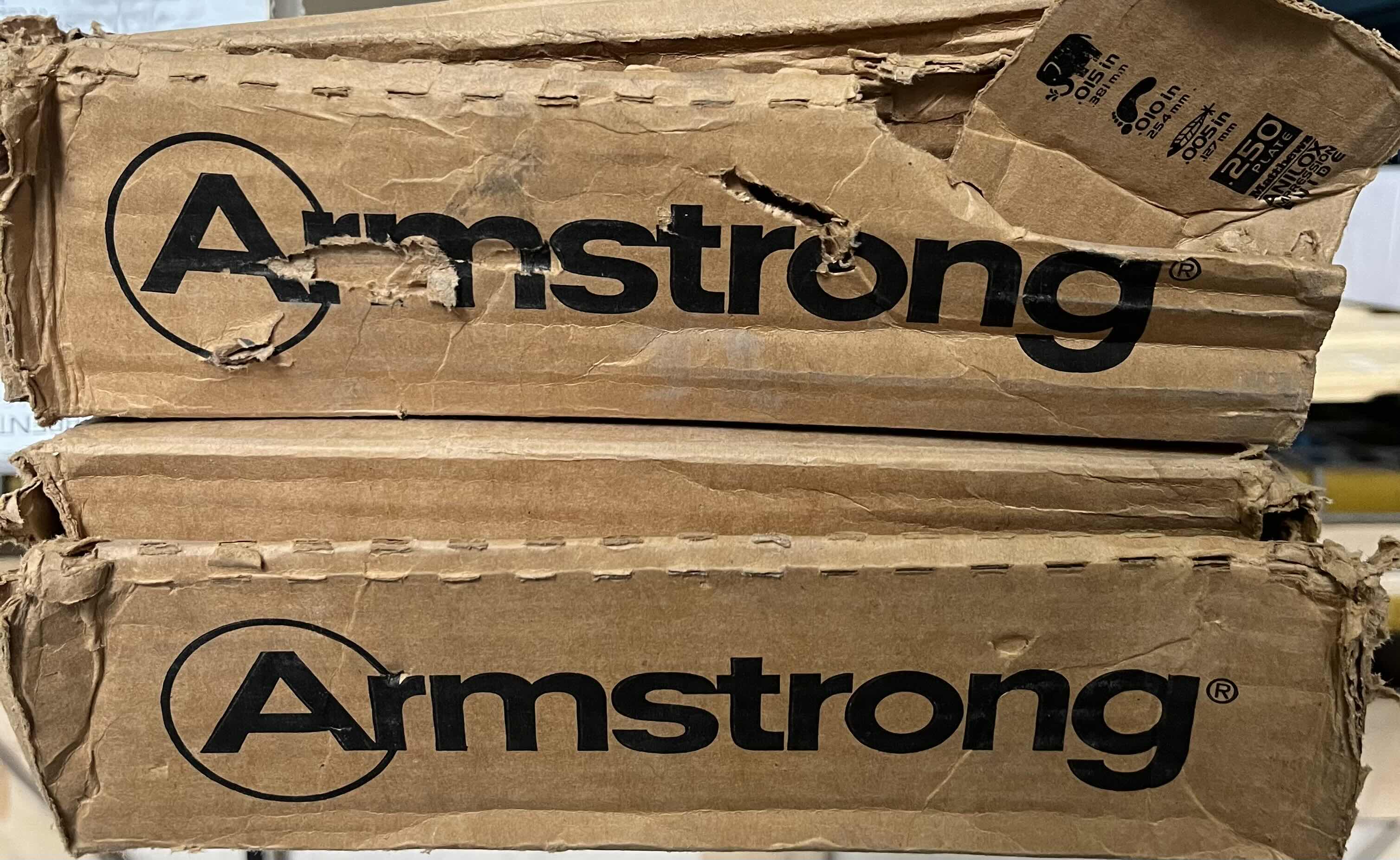 Photo 1 of ARMSTRONG WINEMAKER HARVEST WOOD FINISH GLUE DOWN SOLID OAK HARDWOOD PLANK FLOORING 2.25” X RANDOM LENGTH (40SQFT PER CASE/2CASES APPROX. 80SQFT TOTAL) READ NOTES