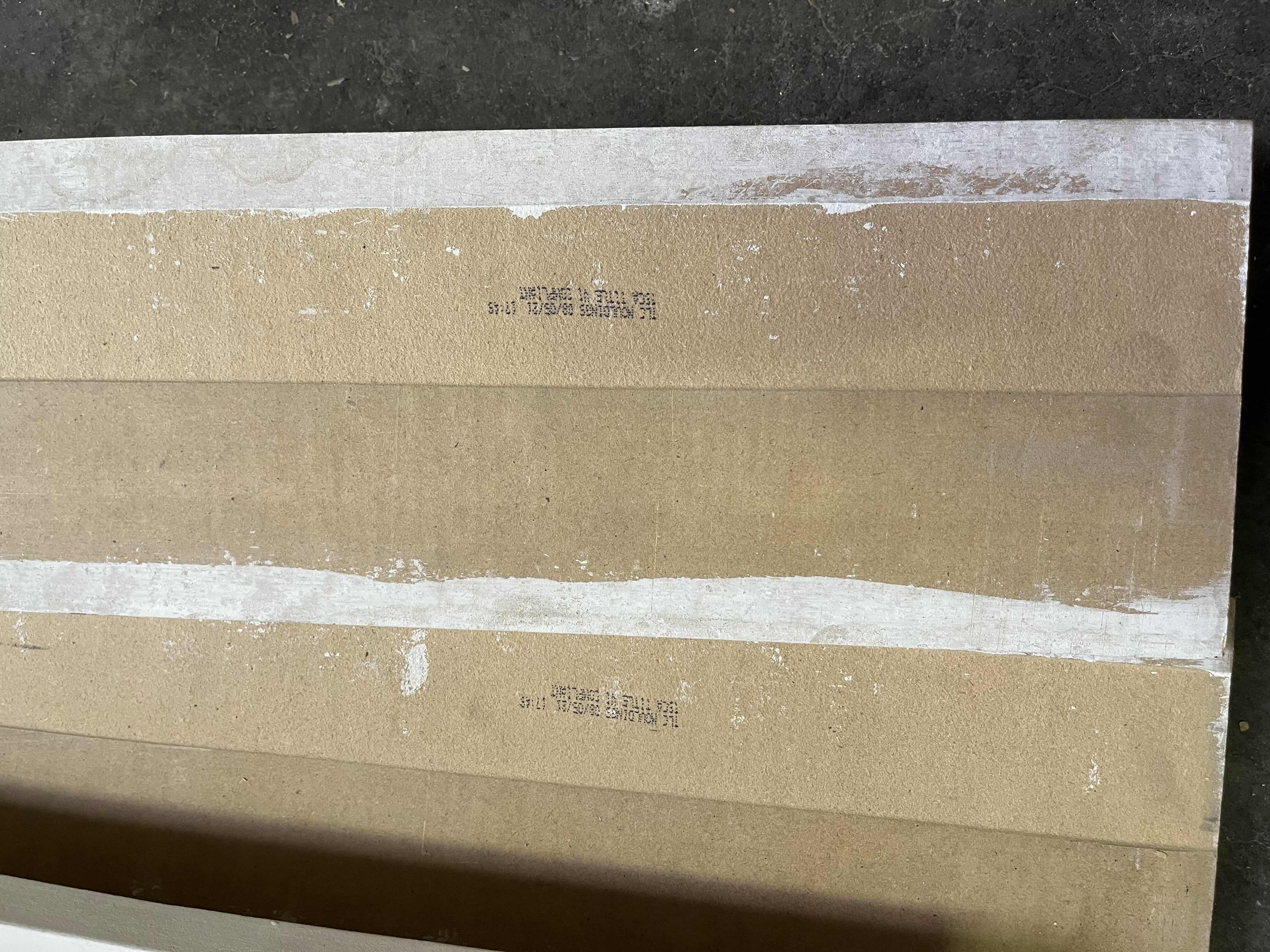 Photo 1 of TLC MOULDING WHITE FINISH WALL TRIM MOULDING (23PCS) 5.25” X 97”