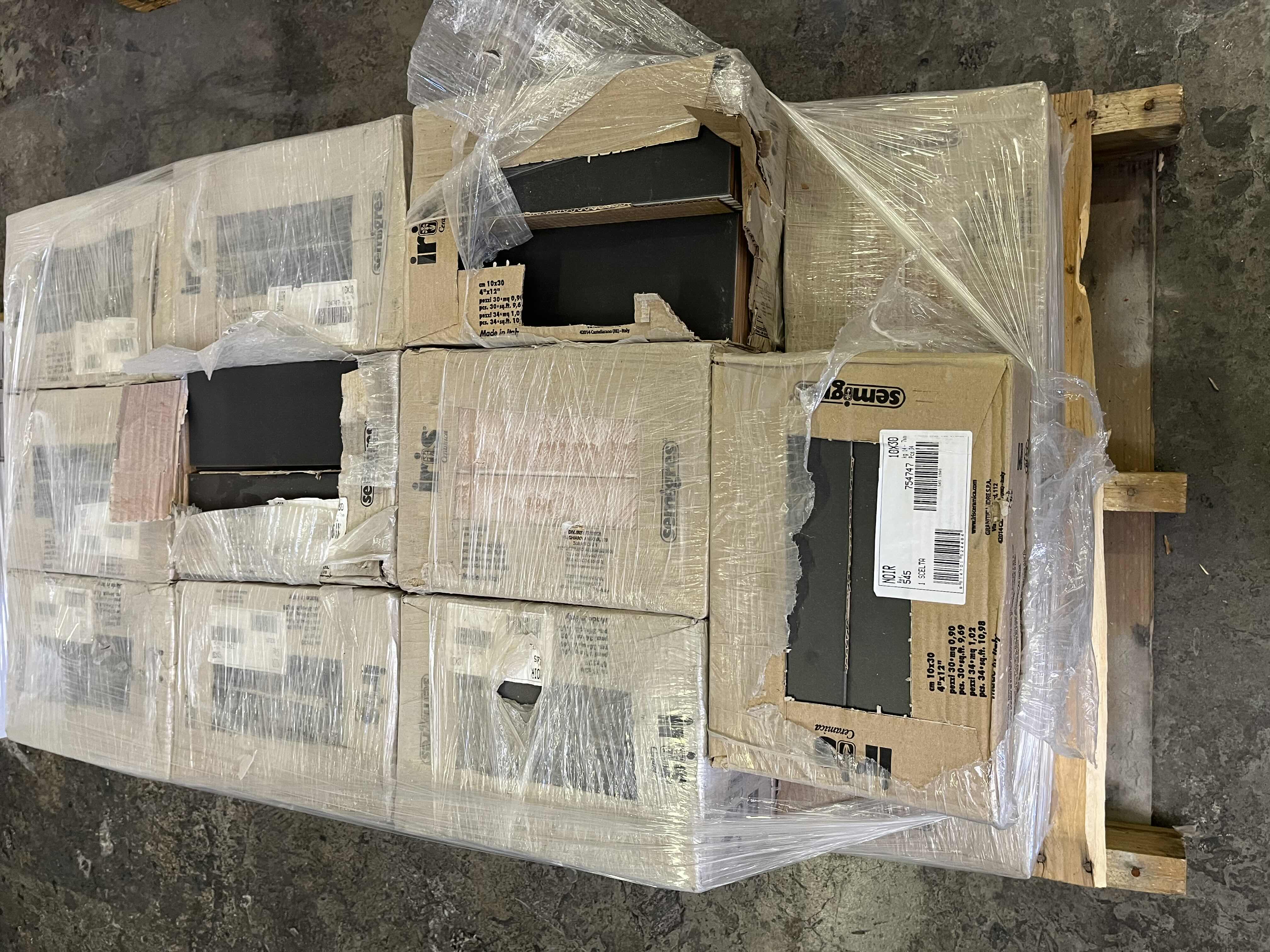 Photo 1 of IRIS NOIR GRAY MATTE FINISH CERAMIC WALL TILE 4” X 12” (34SQFT PER CASE/20.5CASES APPROX. 697SQFT TOTAL) READ NOTES