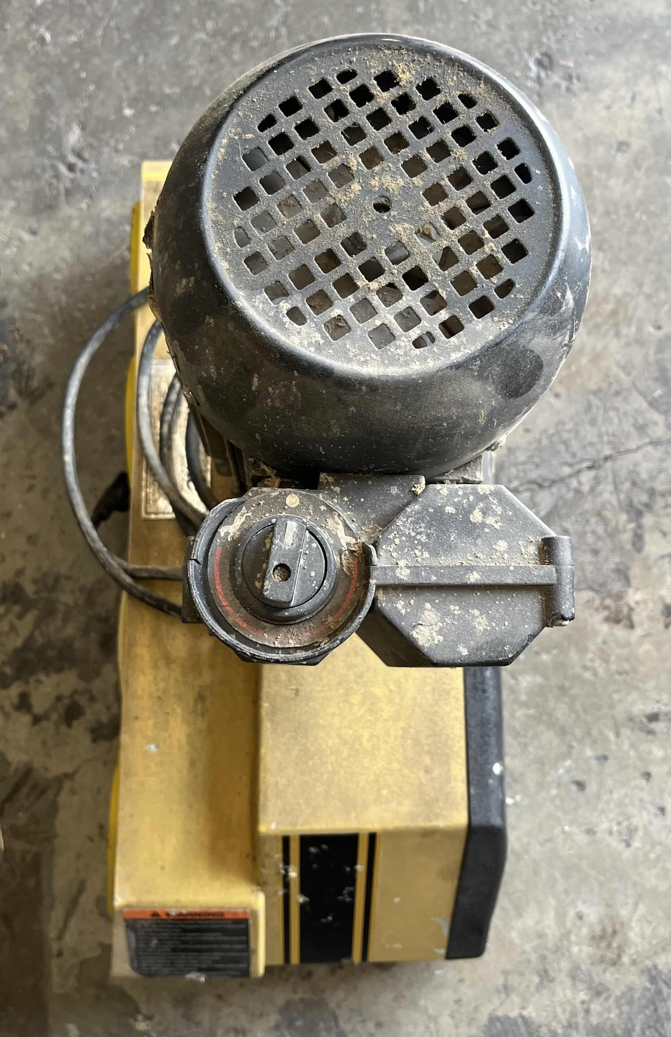 Photo 1 of POWERMATIC 1HP 4 ROLL WOOD POWER FEEDER MODEL PF-41