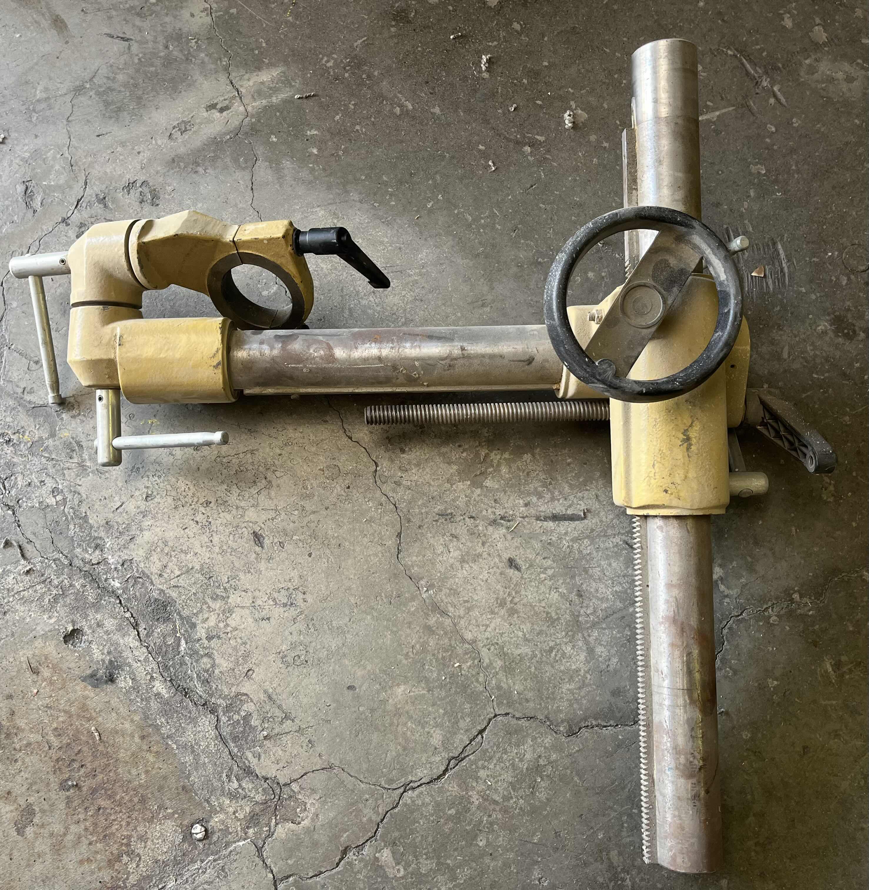 Photo 1 of POWERMATIC 1HP 4 ROLL WOOD POWER FEEDER MODEL PF-41