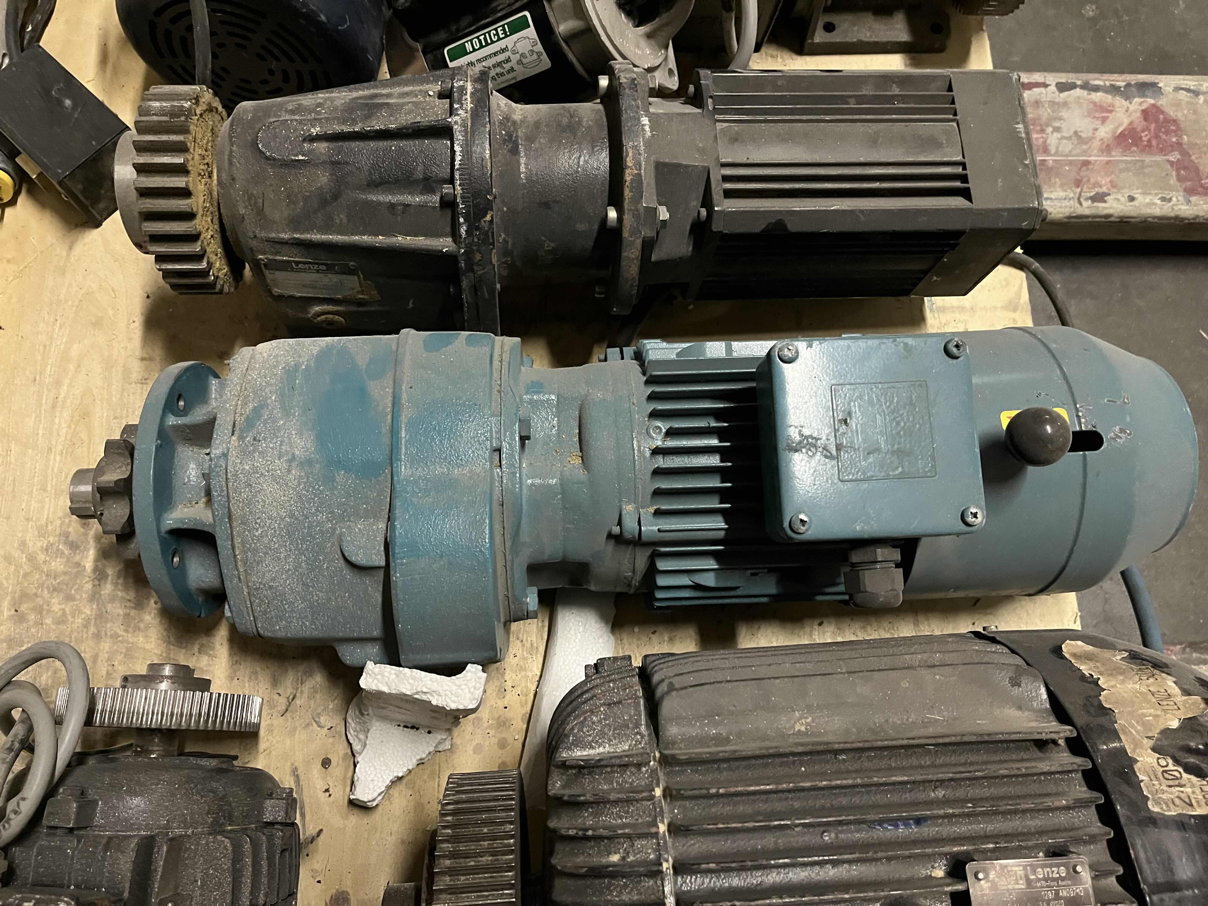 Photo 1 of MOTOR UNITS-VARIOUS BRANDS & PURPOSES (7) READ NOTES