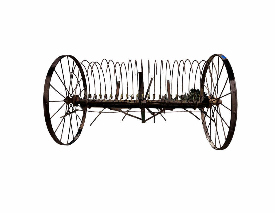 Photo 1 of ANTIQUE RUSTIC METAL HAY RACK YARD DECOR 90” X 70” H54” (READ NOTES)