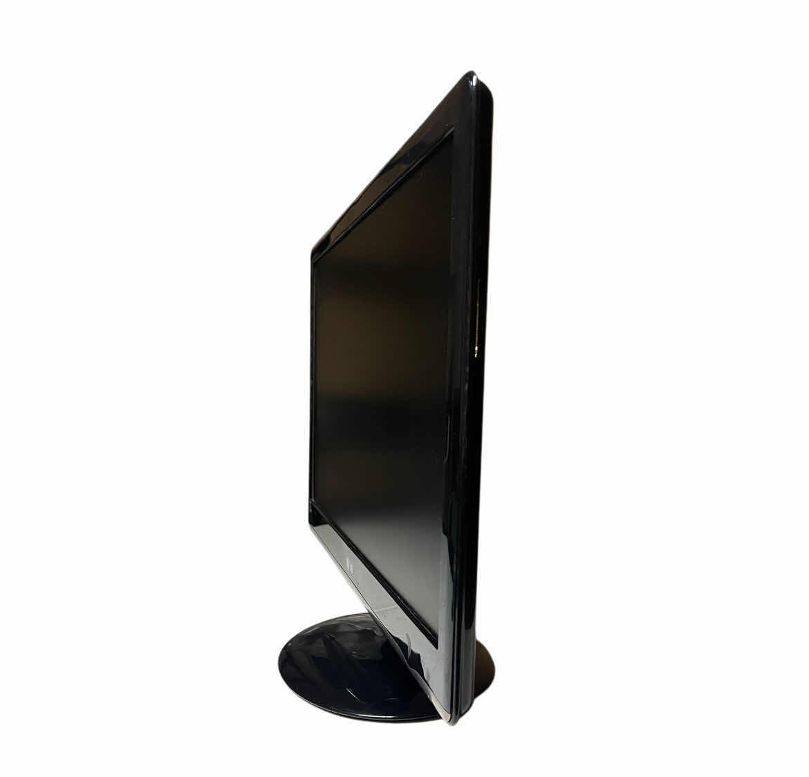 Photo 1 of LG FLATRON 24” MONITOR MODEL E2350VV