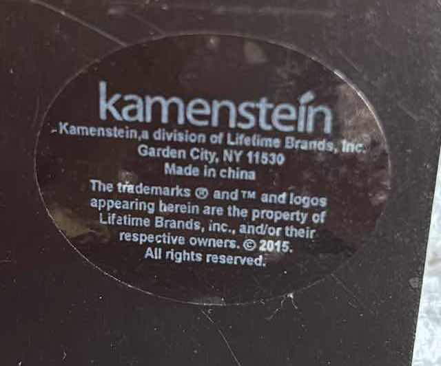 Photo 1 of KAMENSTEIN 8-SLOT TOWEL ORGANIZER W 8 NEW WHITE HAND TOWELS