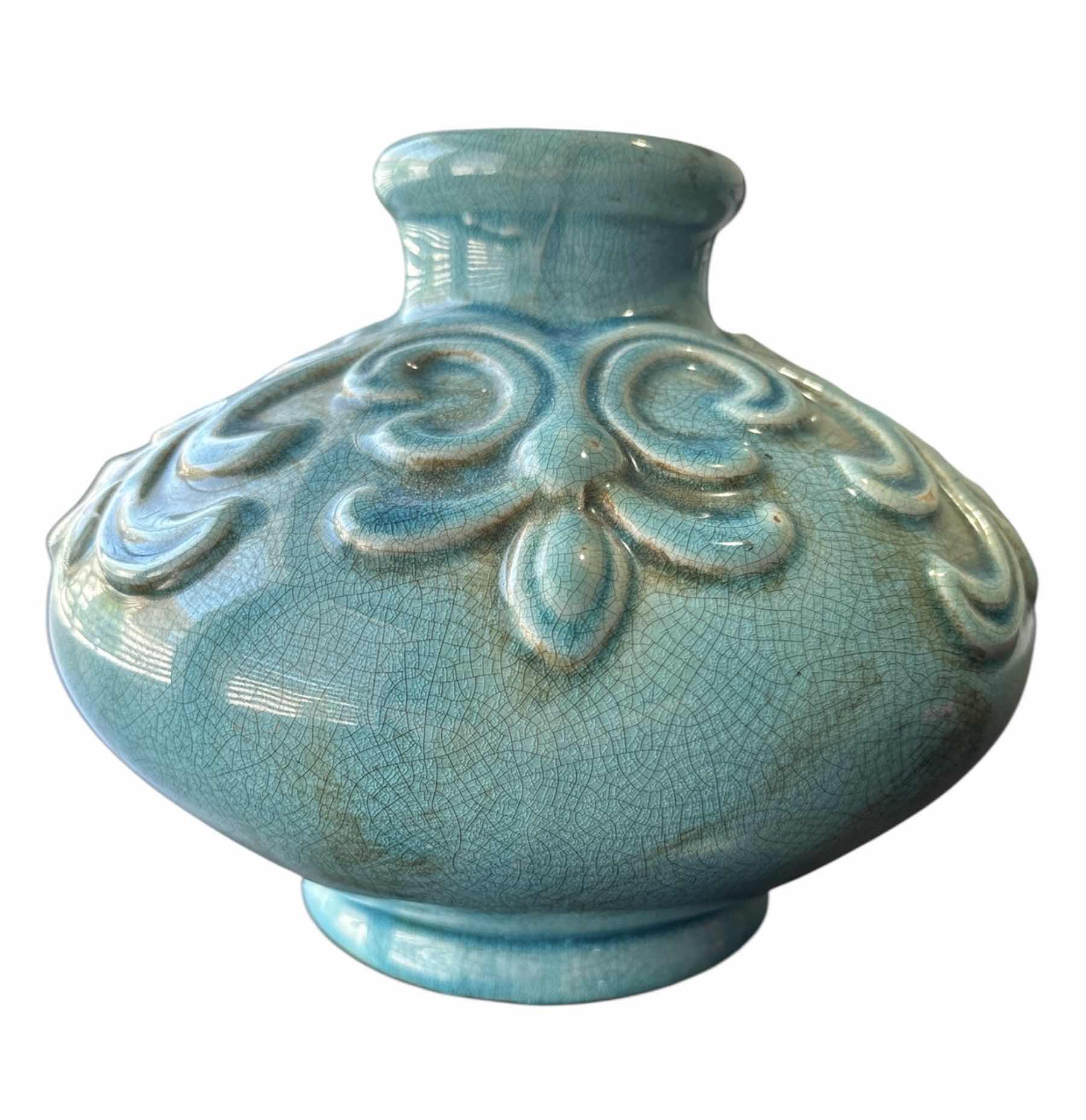 Photo 1 of HOBBY LOBBY VINTAGE STYLE POTTERY VASE 8.5” X 6.5”