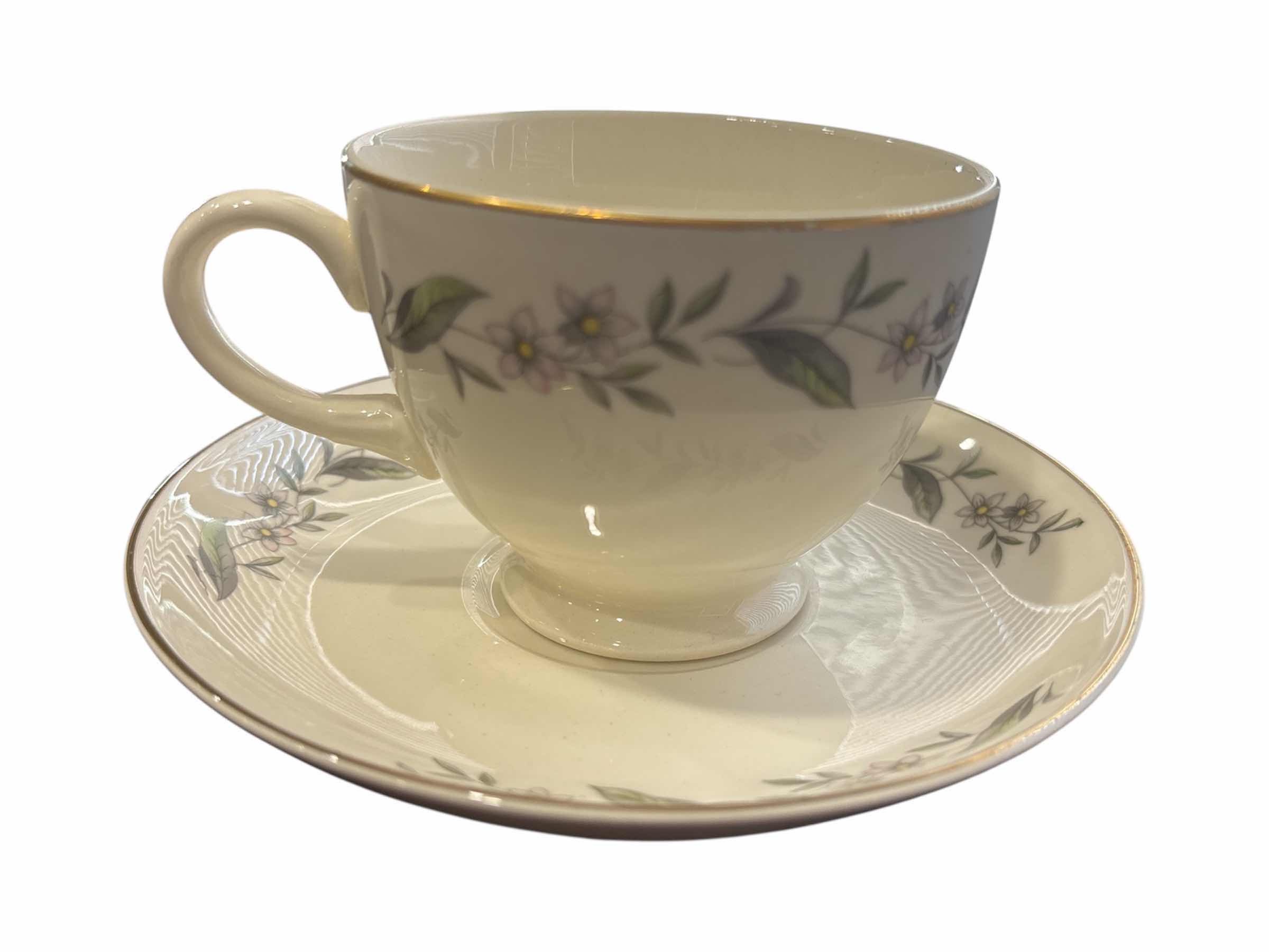 Photo 1 of GARDENIA BY HOMER LAUGHLIN 50 PC DISH/SERVING SET *SEE NOTES*