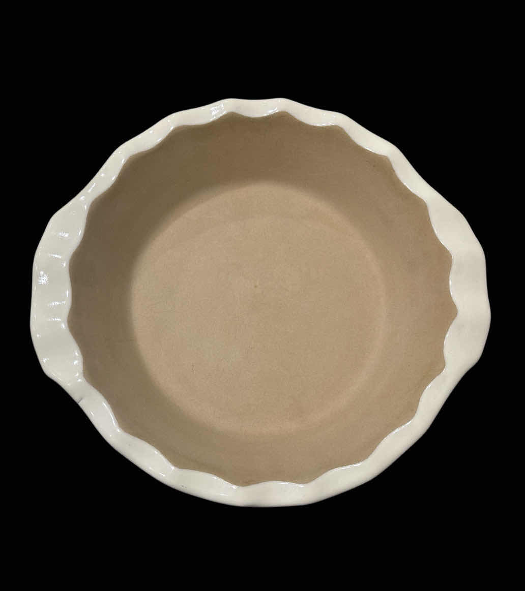 Photo 1 of THE PAMPERED CHEF STONEWARE, NEW TRADITIONS COLLECTION, 10” DEEP DISH PIE PLATE #1305