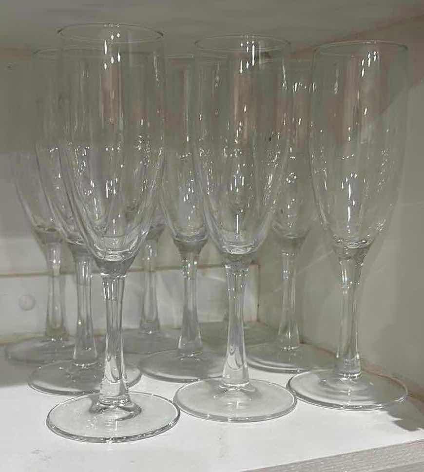 Photo 1 of CLASSIC CHAMPAGNE 8” FLUTE GLASSES, CLEAR (9)