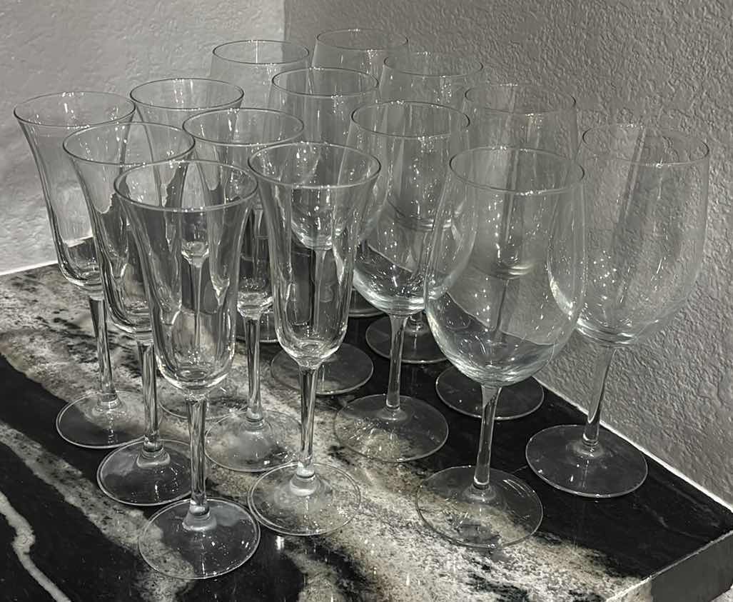 Photo 1 of 14 PC CLEAR GLASSES, SET OF 6 CLASSIC CHAMPAGNE FLUTES  (8.75”) & SET OF 8 RED STEMMED WINE GLASSES (8.75”)