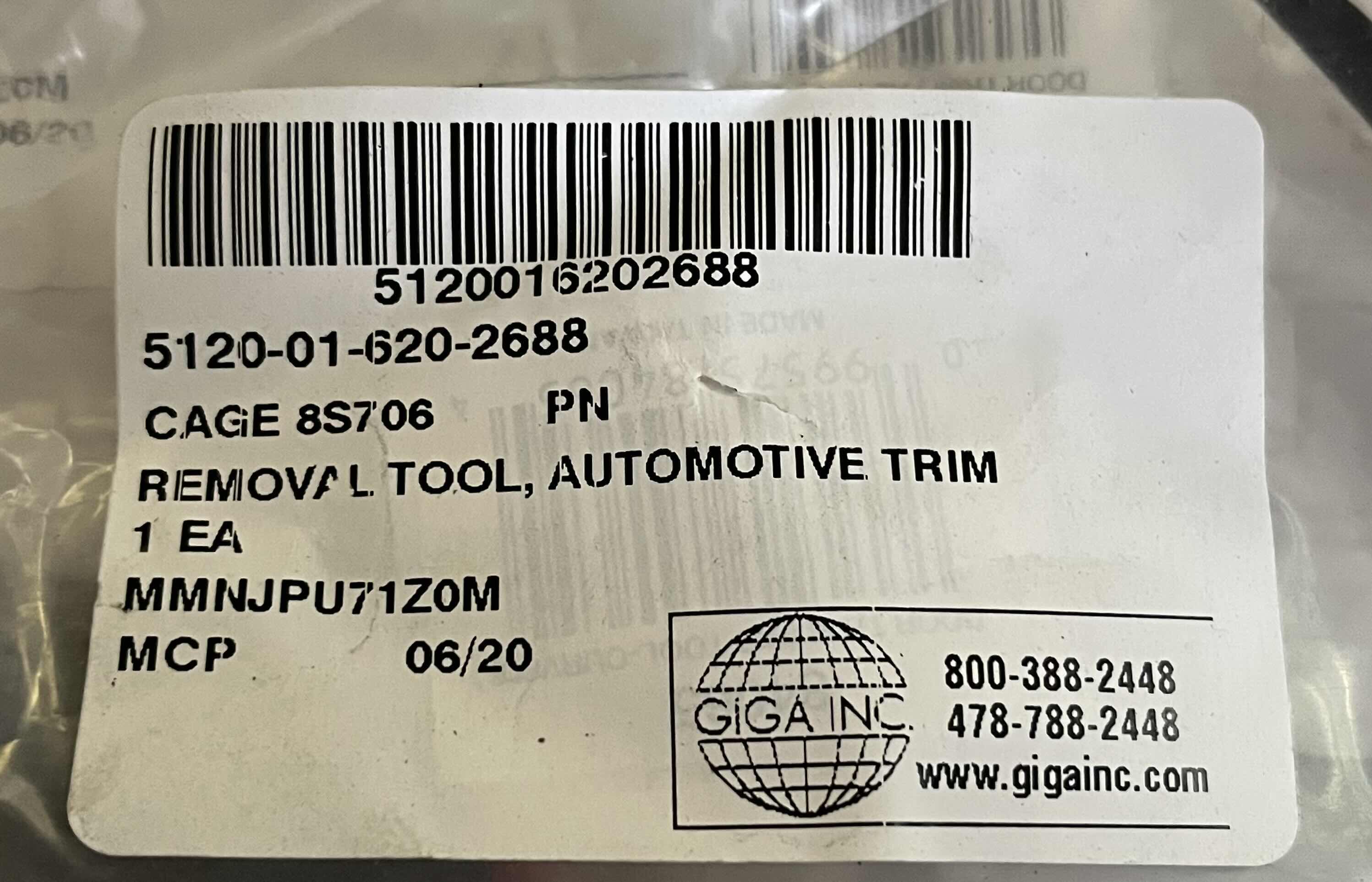 Photo 1 of GEARWRENCH RED HANDLE TRIM PAD REMOVAL CURVED SHANK TOOL 2-PACK