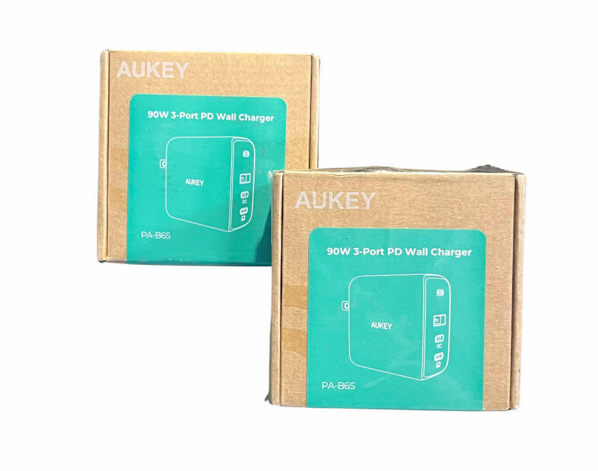 Photo 1 of AUKEY BLACK 90W 3-PORT iPHONE ANDROID PHONE WALL CHARGER PA-B6S 2-PACK