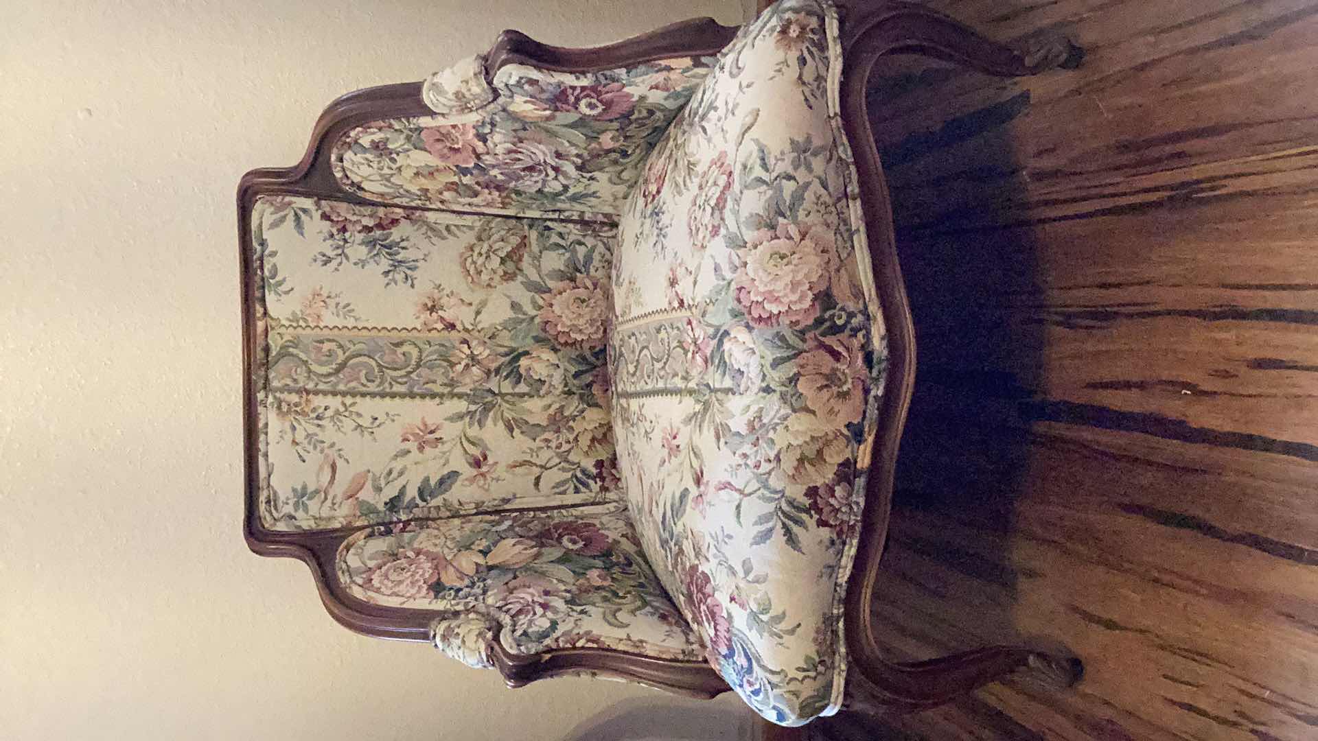 Photo 1 of VINTAGE CHAIR