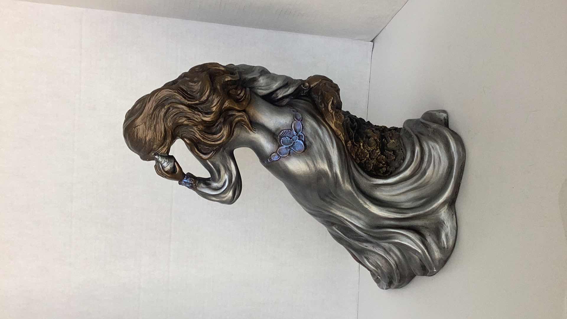 Photo 1 of ALICE HEATH AUSTIN RETIRED SCULPTURE 15” X 19”