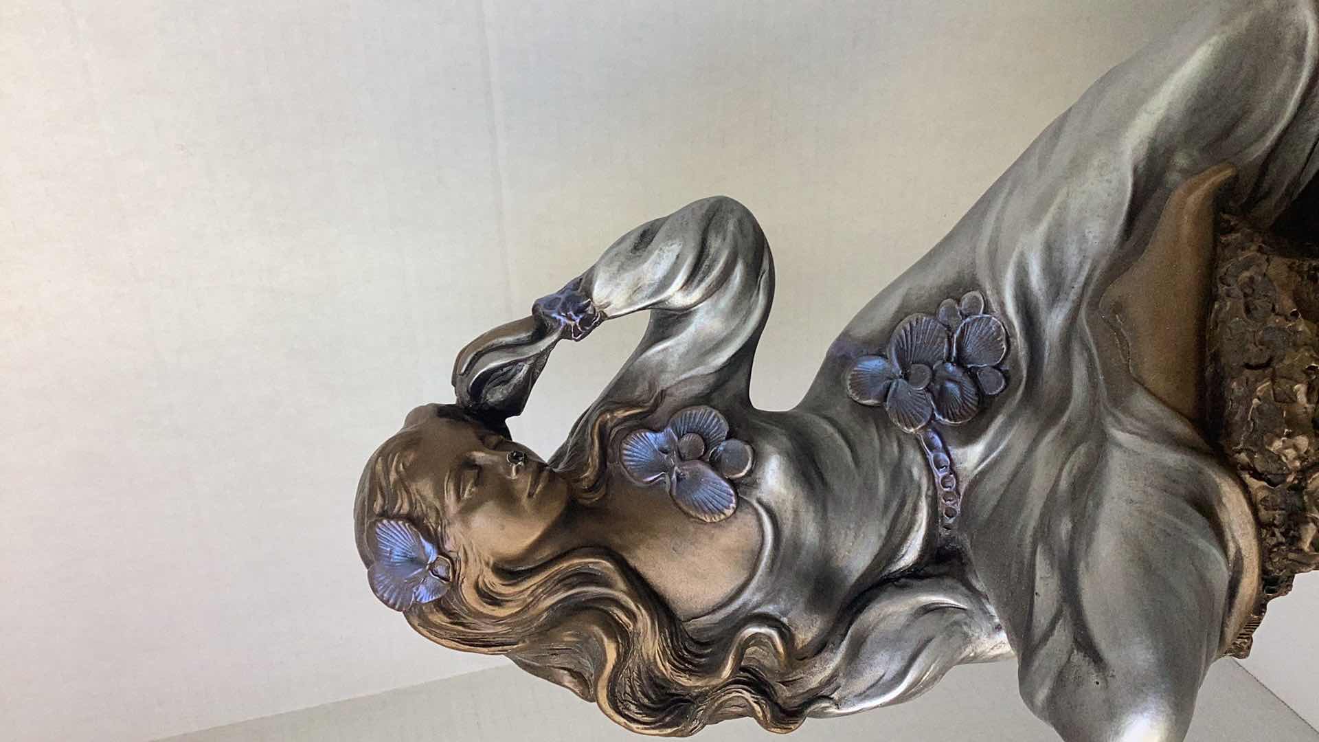 Photo 1 of ALICE HEATH AUSTIN RETIRED SCULPTURE 15” X 19”