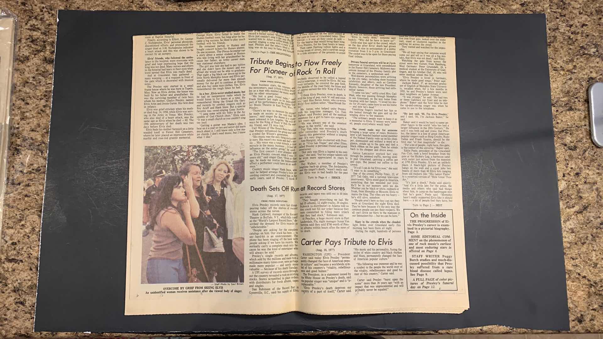 Photo 1 of 1977 ELVIS DEATH HEADLINE NEWSPAPER