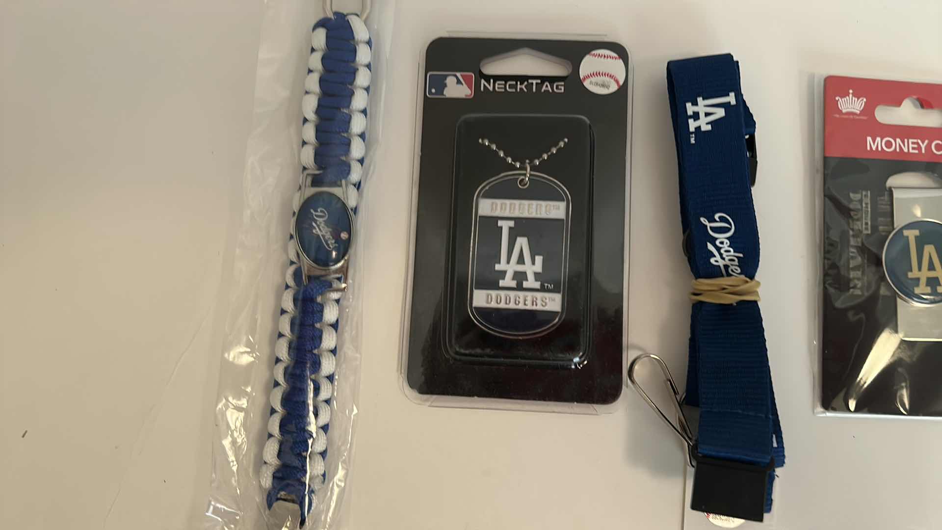 Photo 1 of MLB BASEBALL FAN GEAR - LOS ANGELES DODGERS 