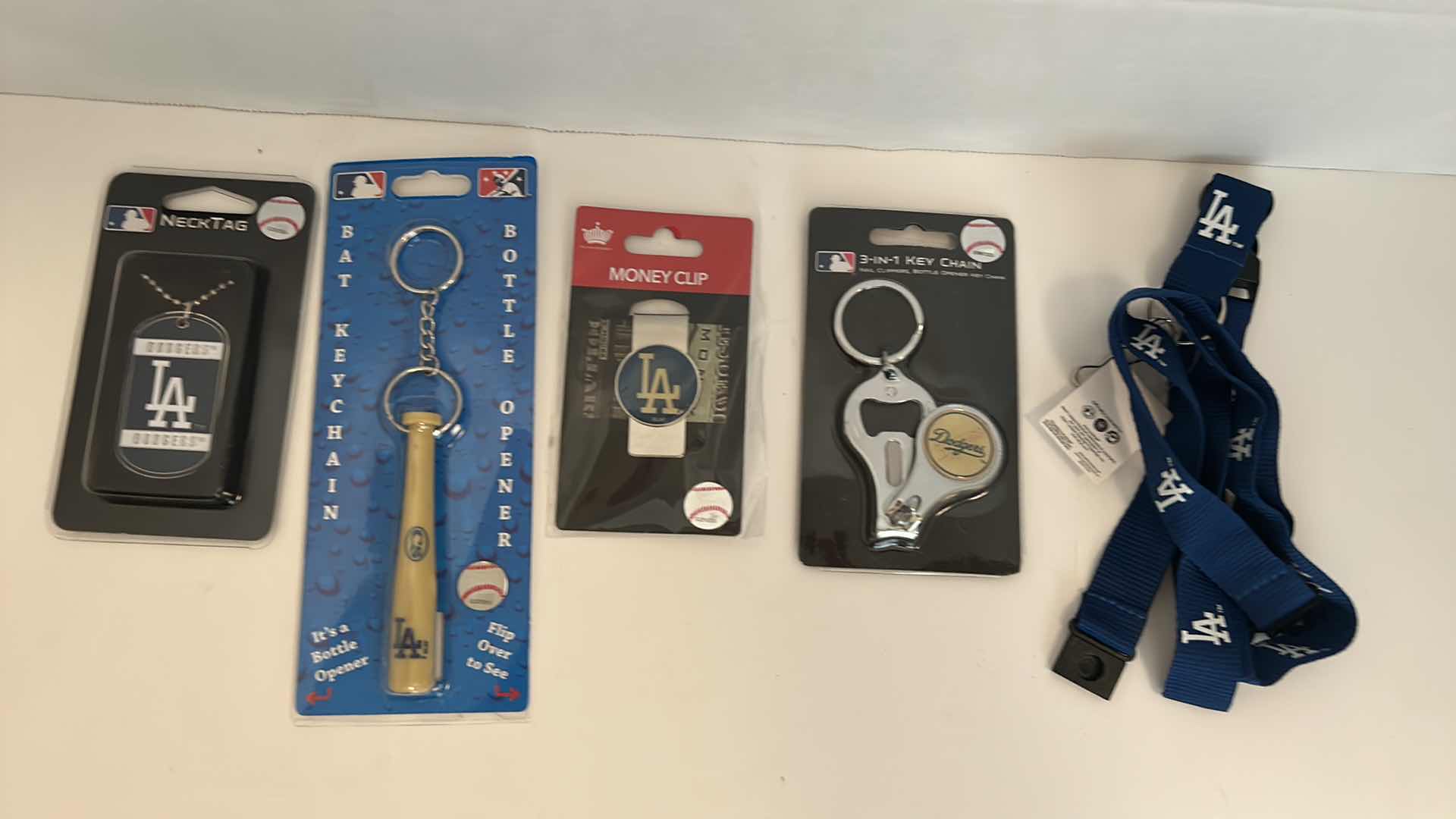 Photo 1 of MLB BASEBALL FAN GEAR - LOS ANGELES DODGERS 