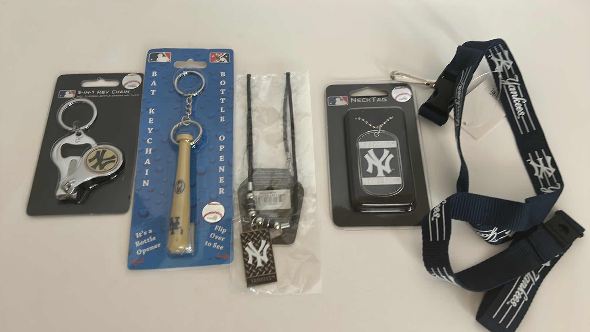 Photo 1 of MLB BASEBALL FAN GEAR - NEW YORK YANKEES