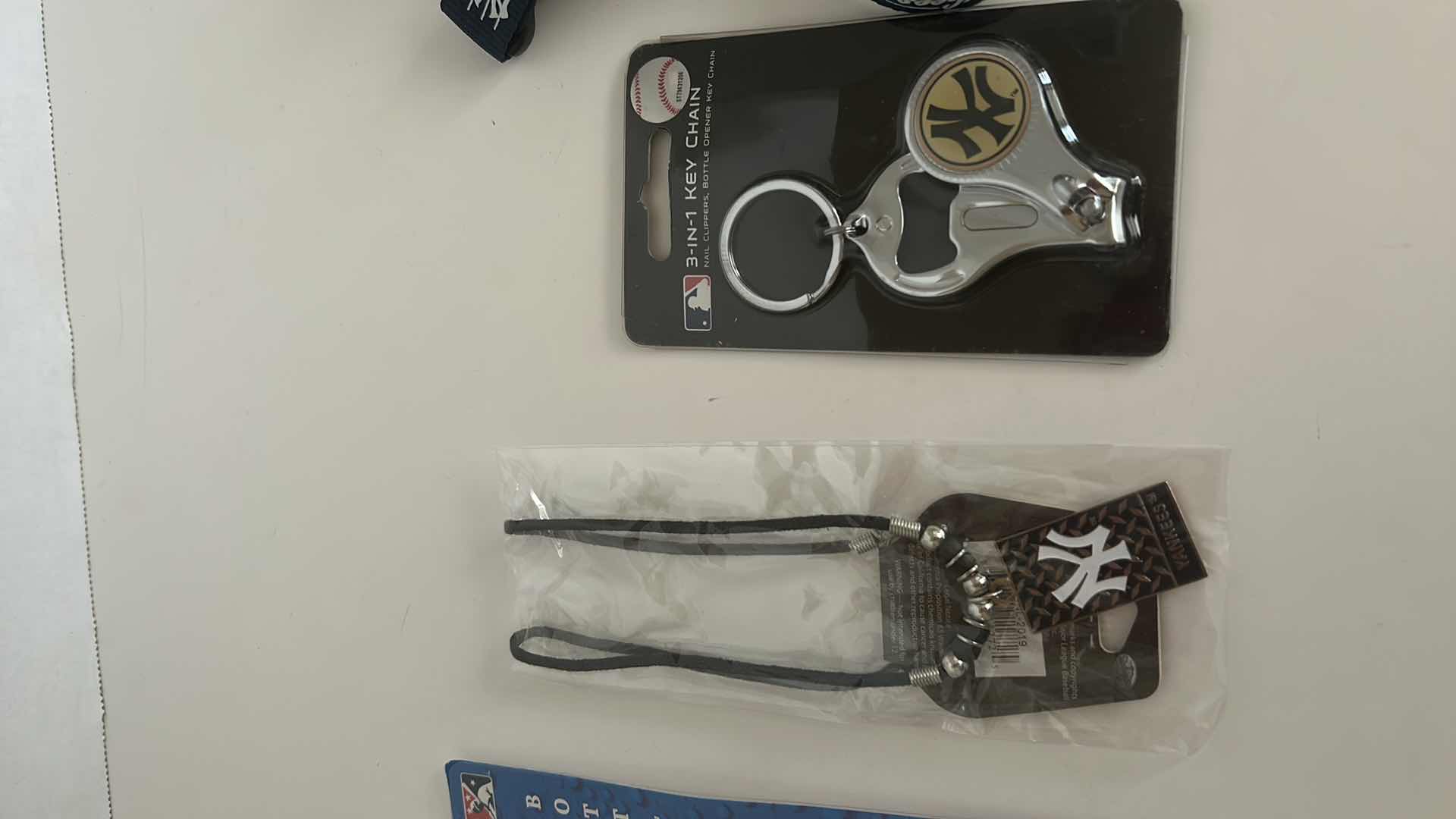 Photo 1 of MLB BASEBALL FAN GEAR - NEW YORK YANKEES