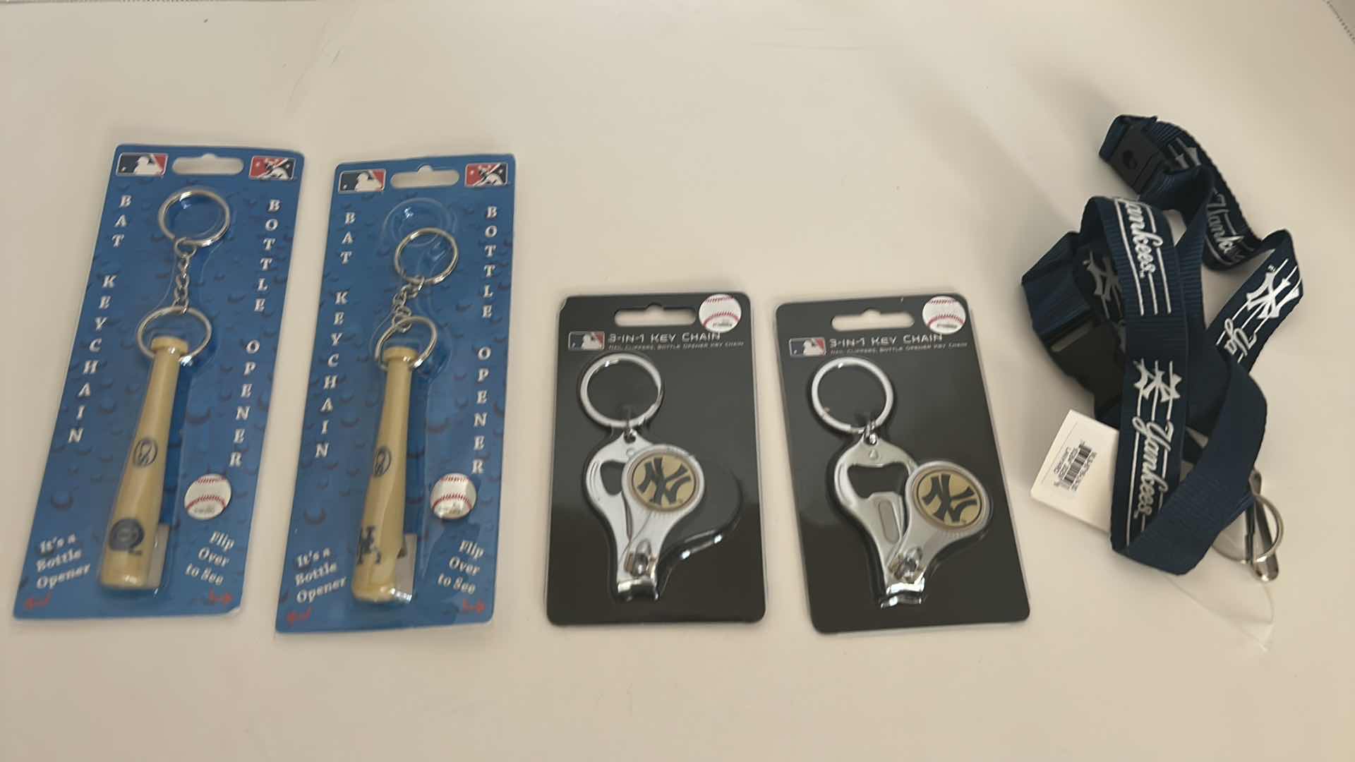 Photo 1 of MLB BASEBALL FAN GEAR - NEW YORK YANKEES