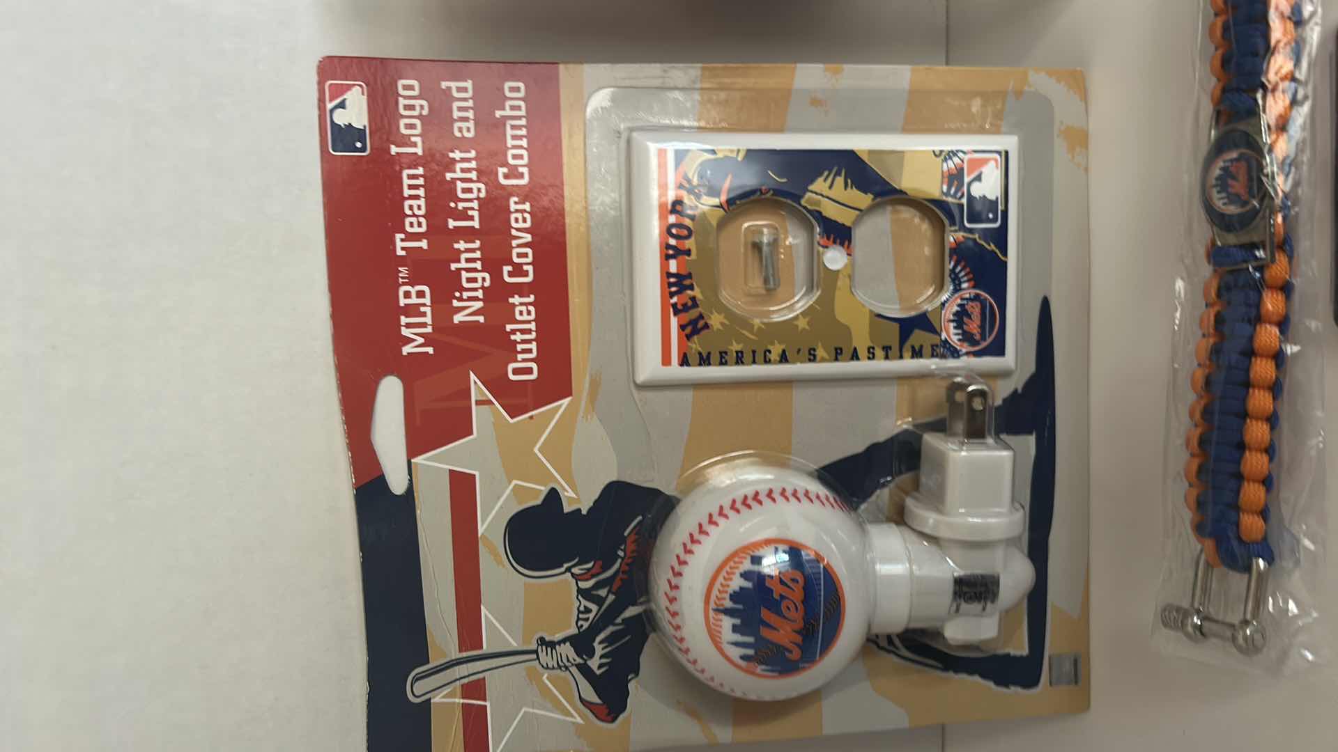 Photo 2 of MLB BASEBALL FAN GEAR - NEW YORK METS