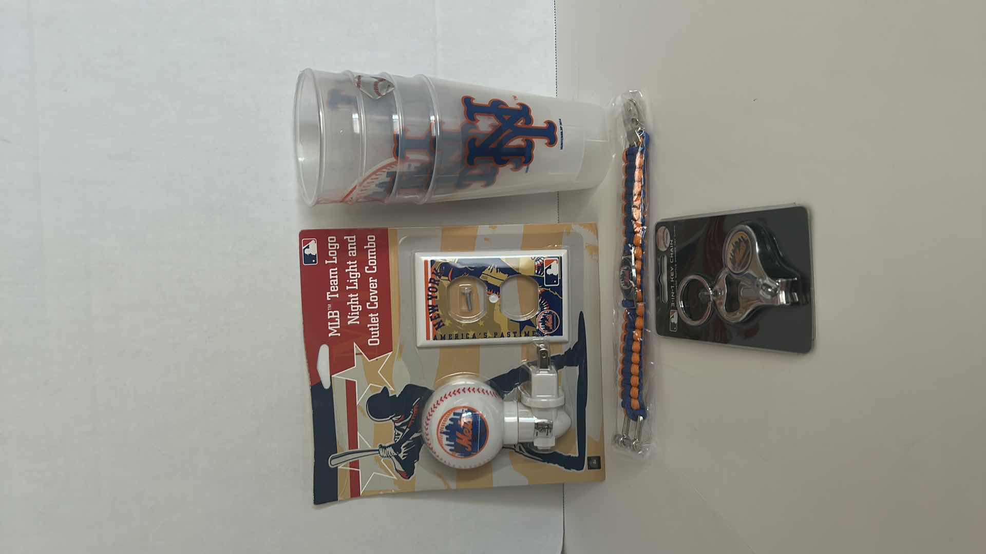 Photo 5 of MLB BASEBALL FAN GEAR - NEW YORK METS