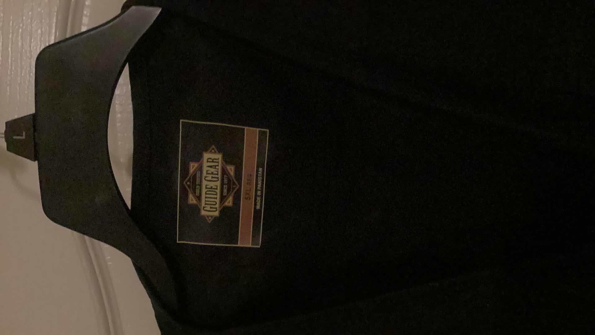 Photo 1 of GUIDE GEAR MENS 5 XL SHOOTING JACKET