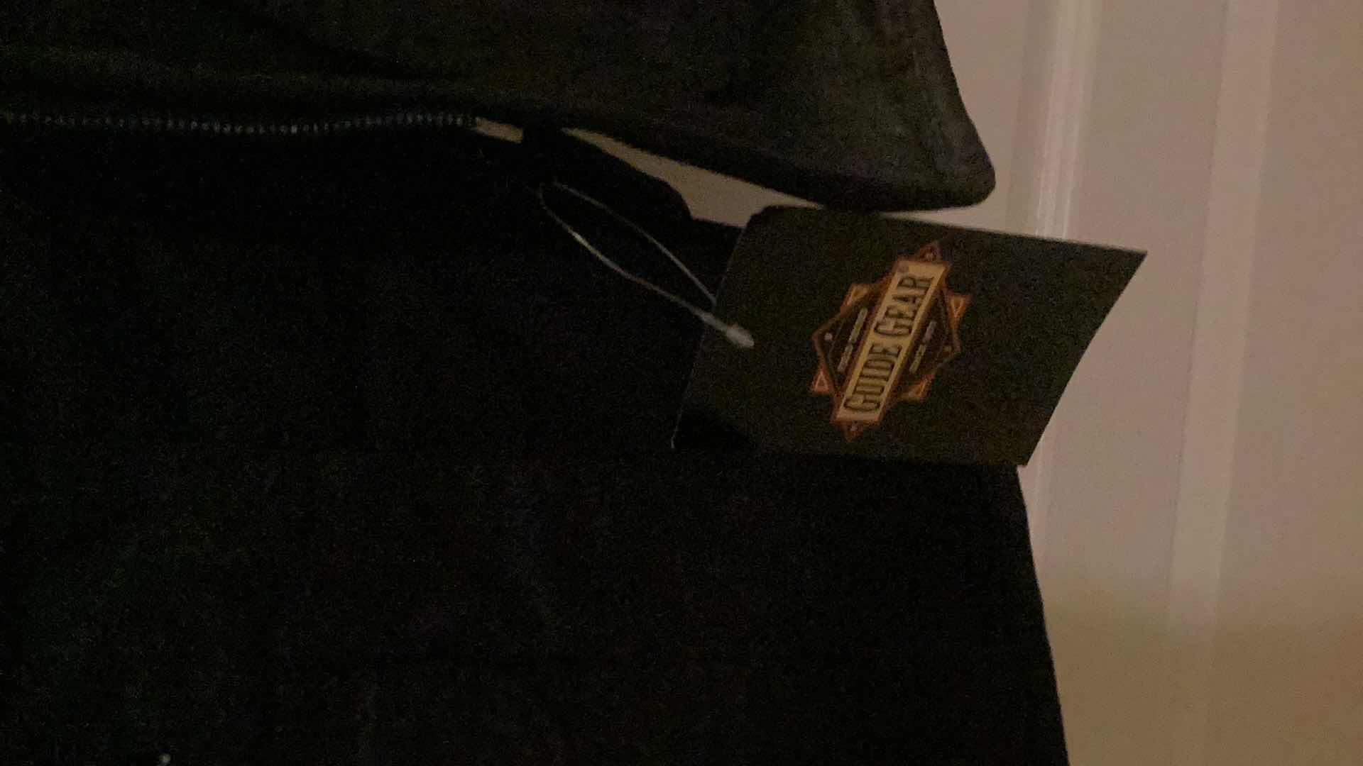 Photo 1 of GUIDE GEAR MENS 5 XL SHOOTING JACKET