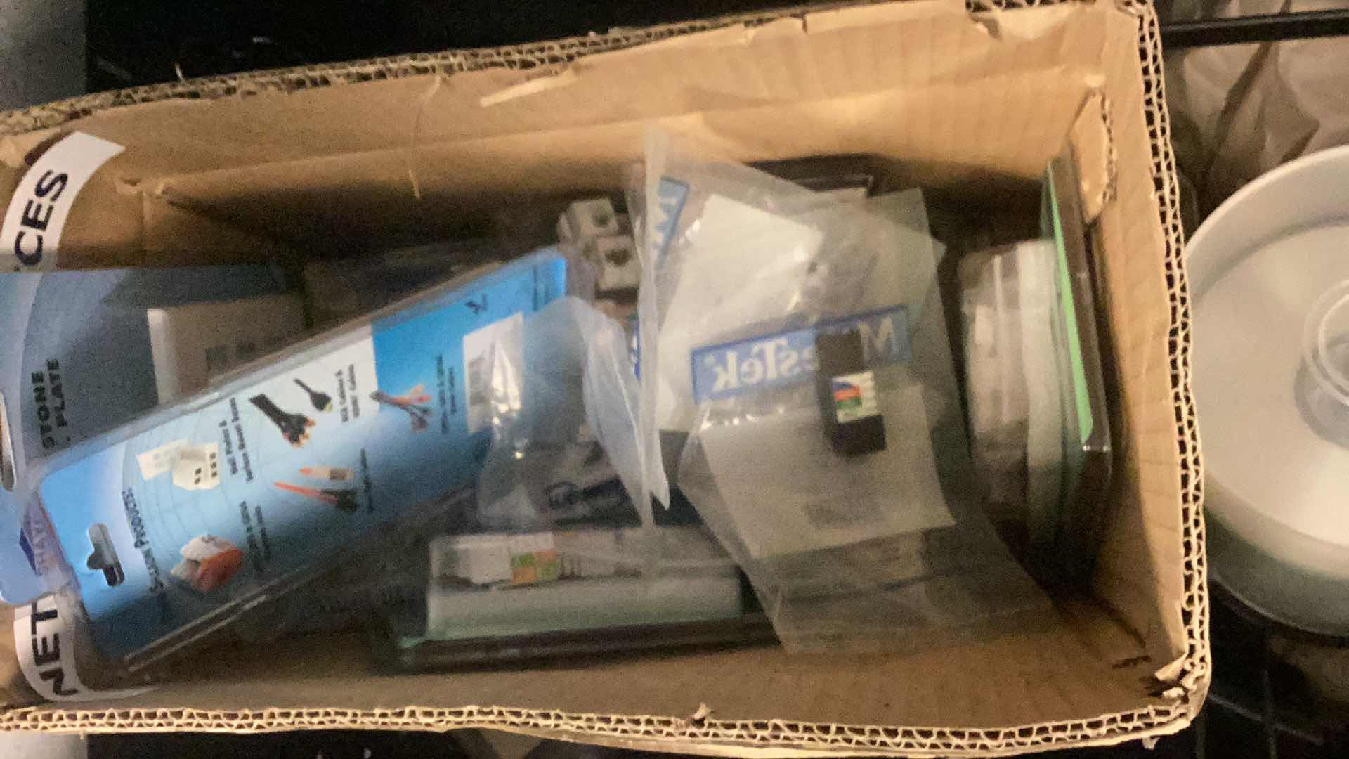 Photo 3 of CONTENTS OF DRAWER