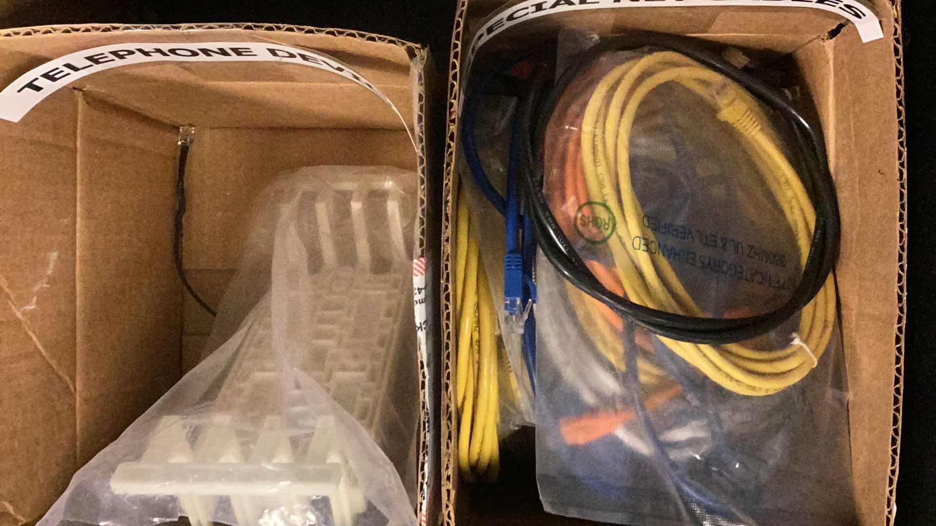 Photo 1 of CONTENTS OF DRAWER