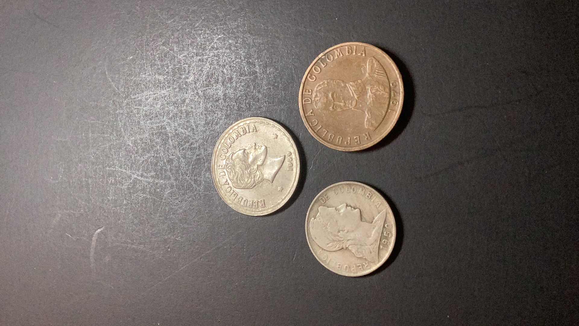 Photo 1 of COLOMBIA-1950/1959/1979 V CENTAVOS AND 20 CENTAVOS AND 2 PESOS $5