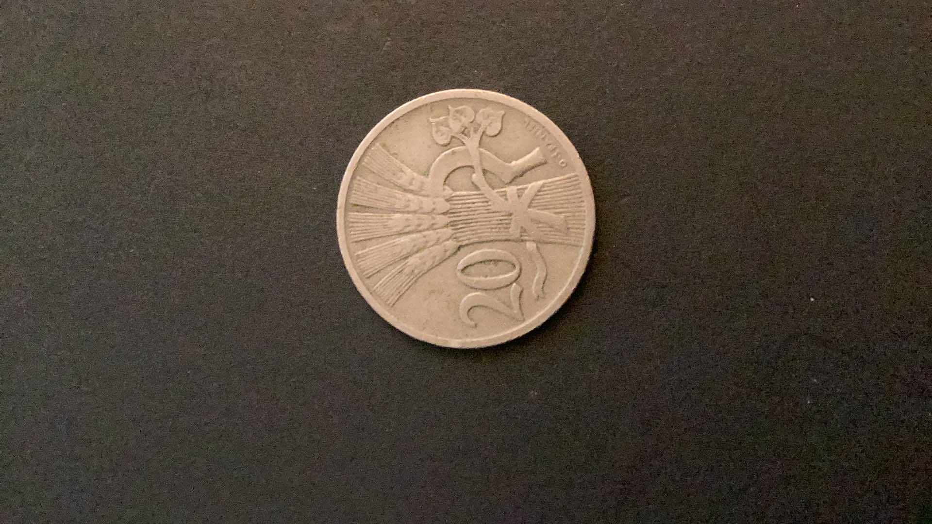 Photo 1 of CZECHOSLOVAKIA 1921 20 CENTS