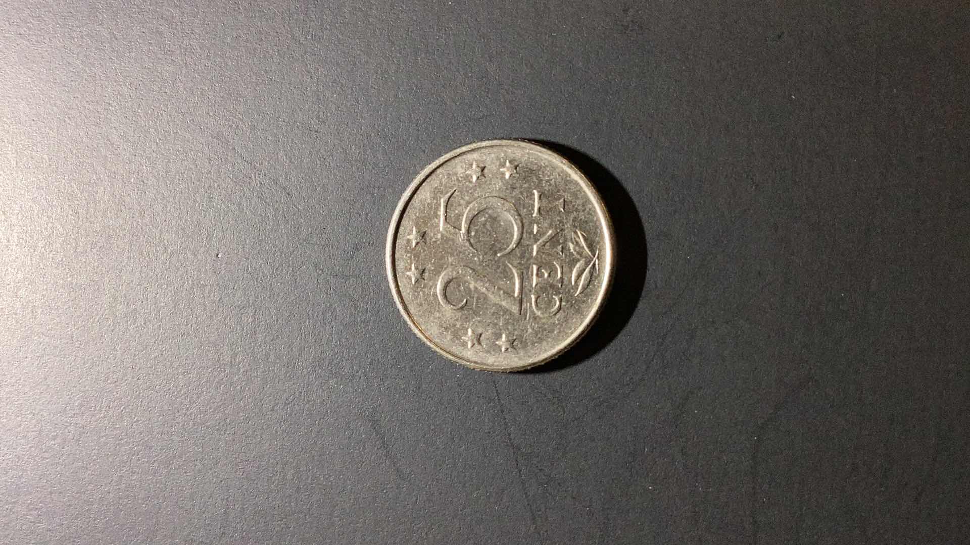 Photo 1 of 1975 NETHERLANDS 25 CENTS