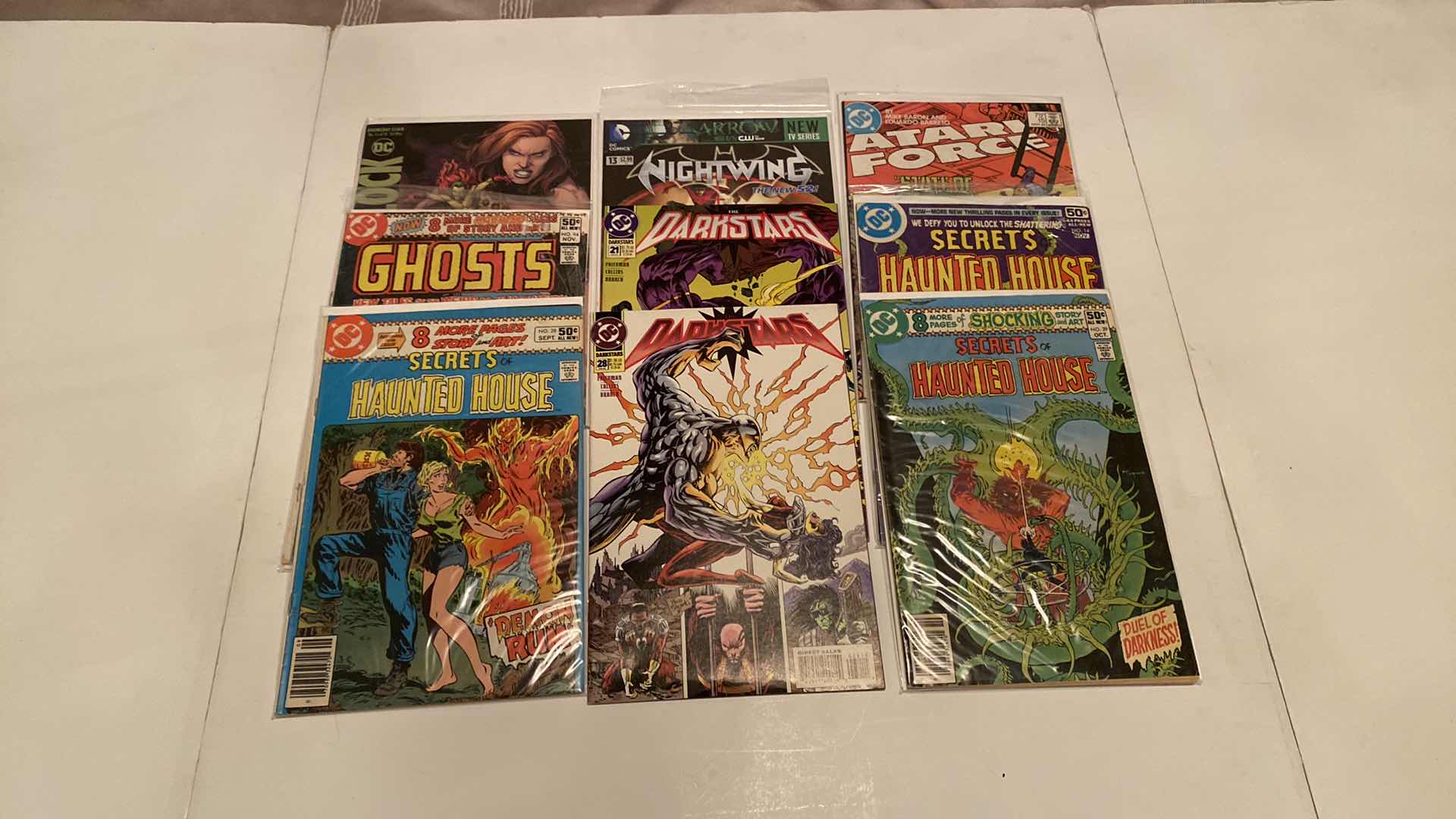 Photo 1 of 9-DC COMICS