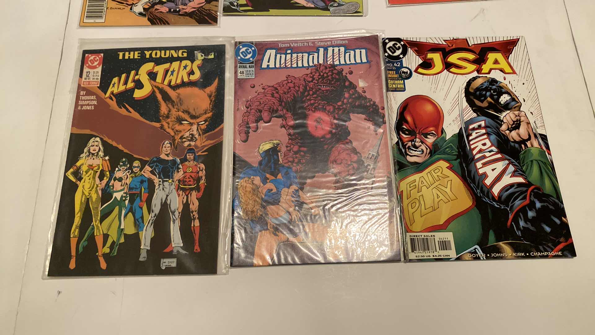 Photo 2 of 9-DC COMICS