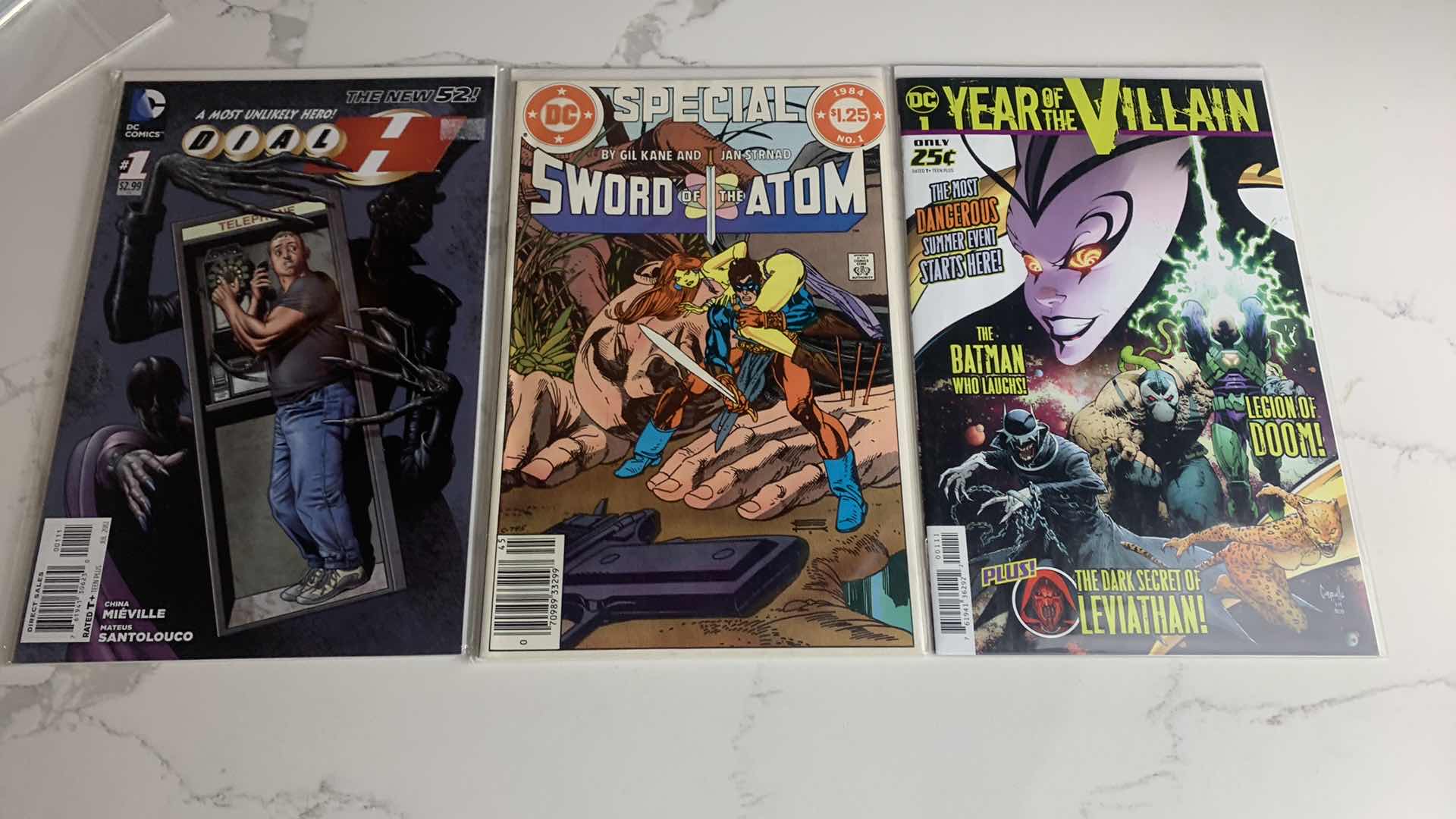 Photo 1 of 8 DC COLLECTIBLE COMIC BOOKS (SOME VINTAGE) SUPERMAN AND MORE