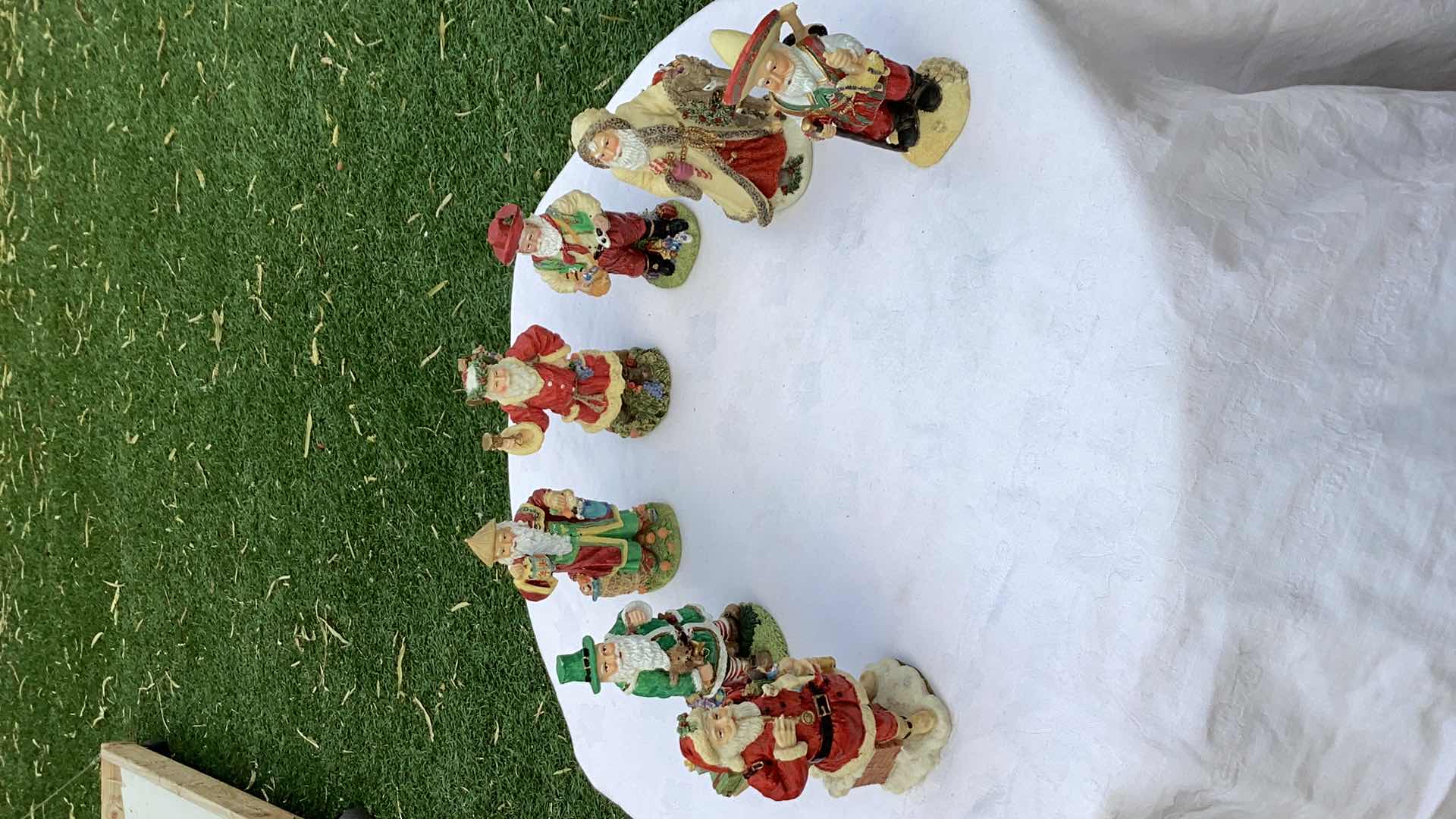 Photo 1 of 7 PIECES INTERNATIONAL SANTA CLAUS COLLECTION