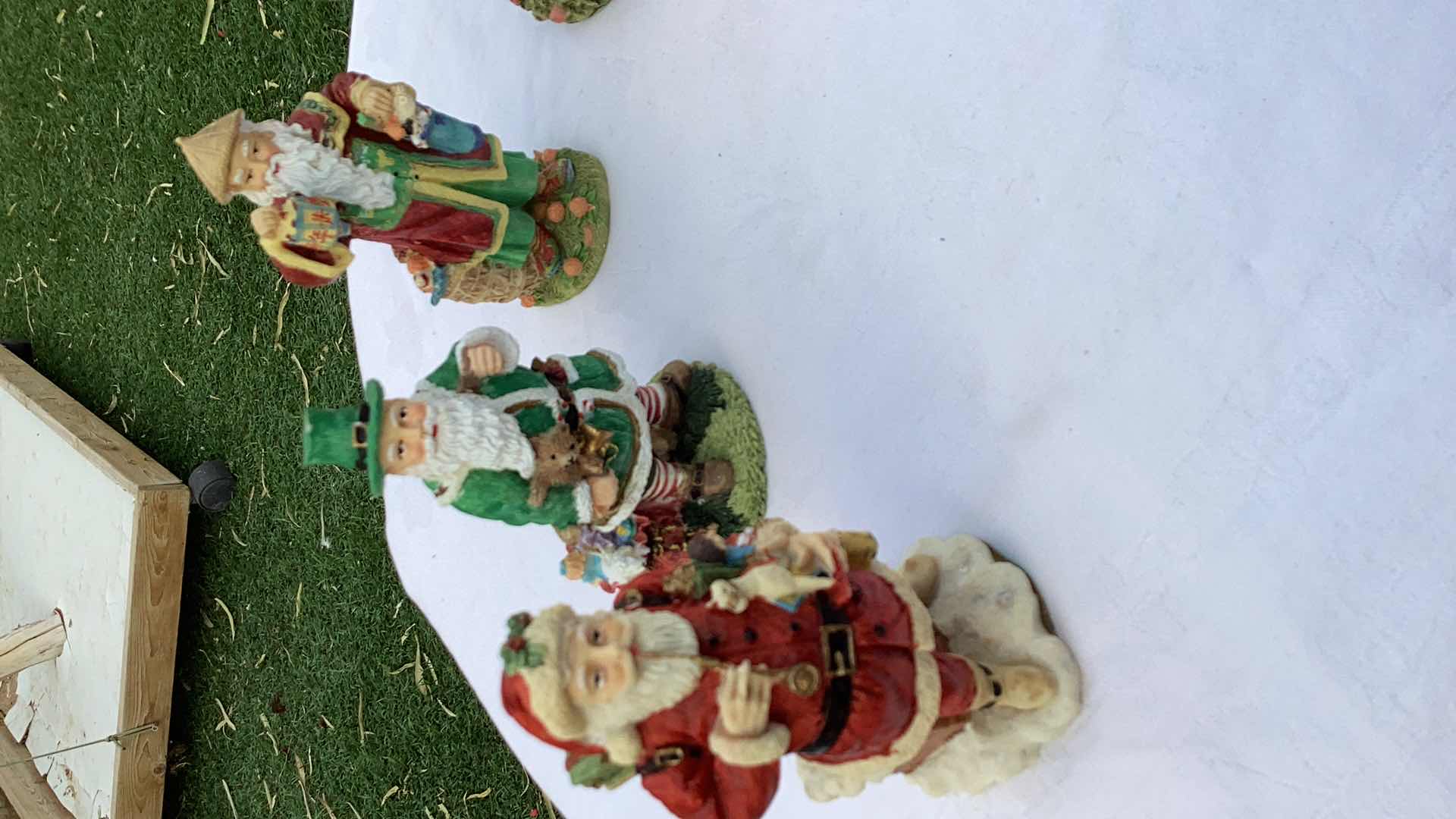 Photo 1 of 7 PIECES INTERNATIONAL SANTA CLAUS COLLECTION