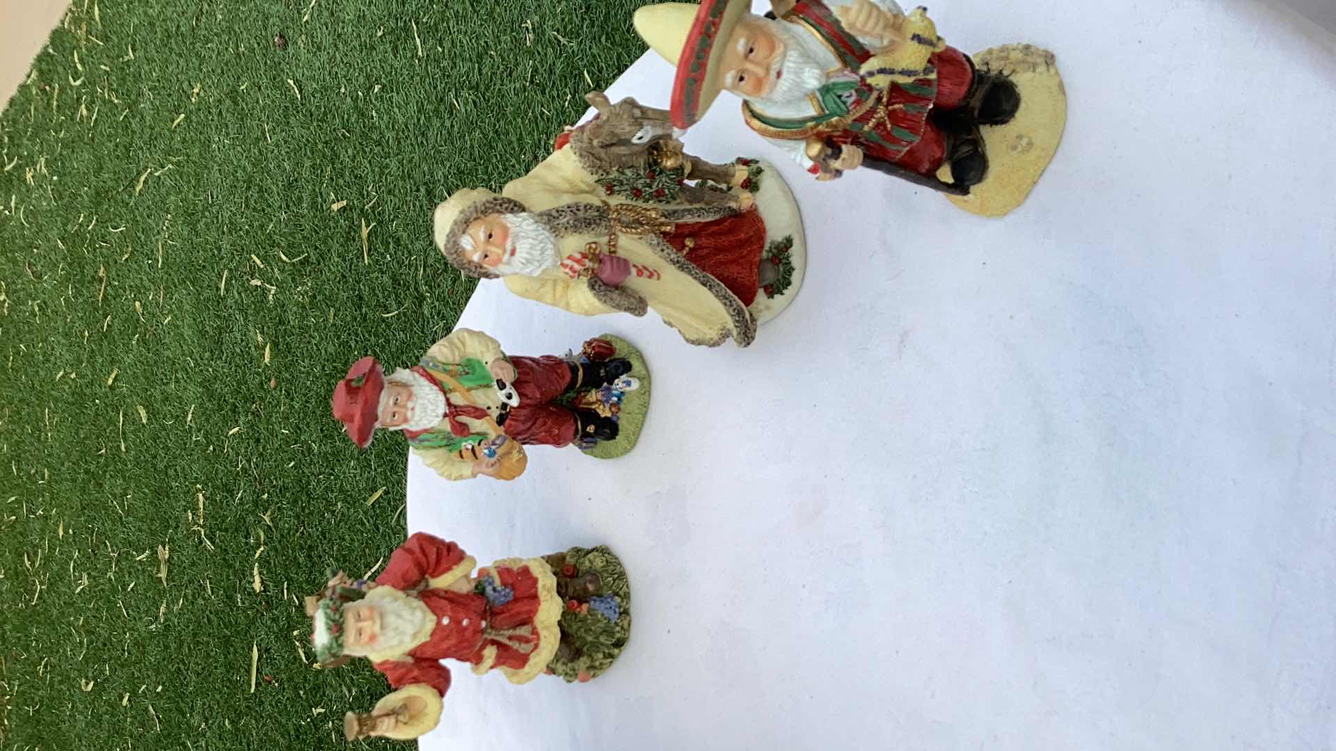Photo 1 of 7 PIECES INTERNATIONAL SANTA CLAUS COLLECTION