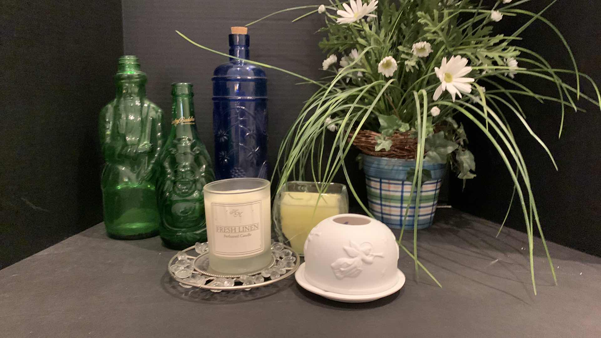 Photo 1 of 7 PIECE HOME DECOR ASSORTMENT, GLASS BOTTLES, CANDLES, FAUX DAISY ARRANGEMENT