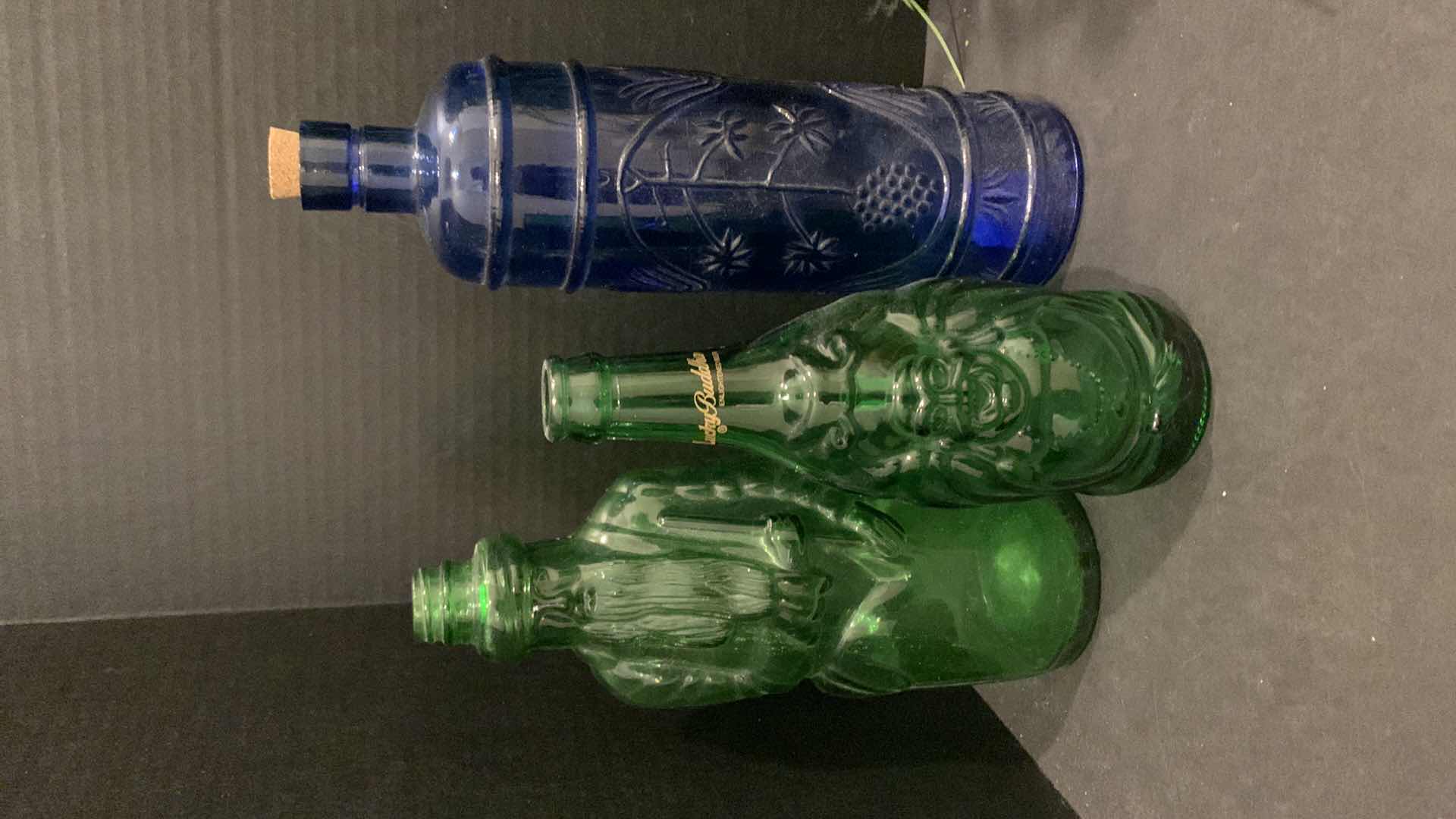 Photo 1 of 7 PIECE HOME DECOR ASSORTMENT, GLASS BOTTLES, CANDLES, FAUX DAISY ARRANGEMENT